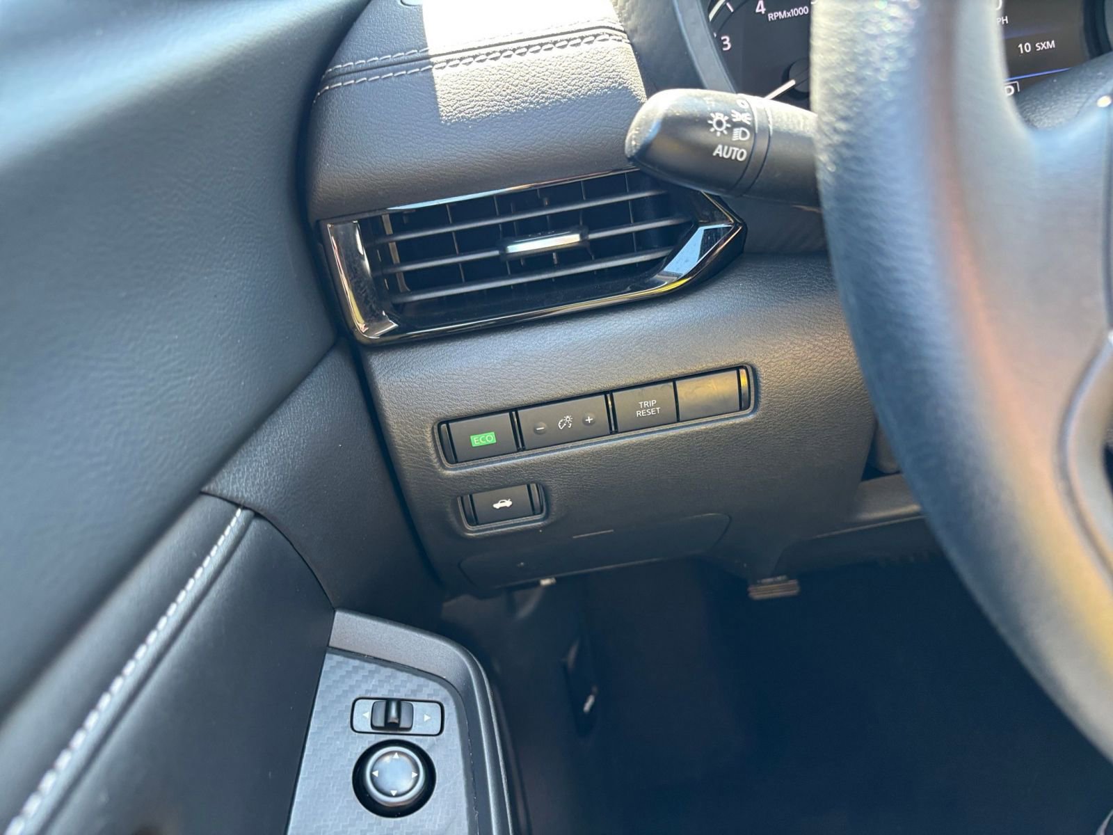 Thumbnail: 2025 Nissan Sentra - 32