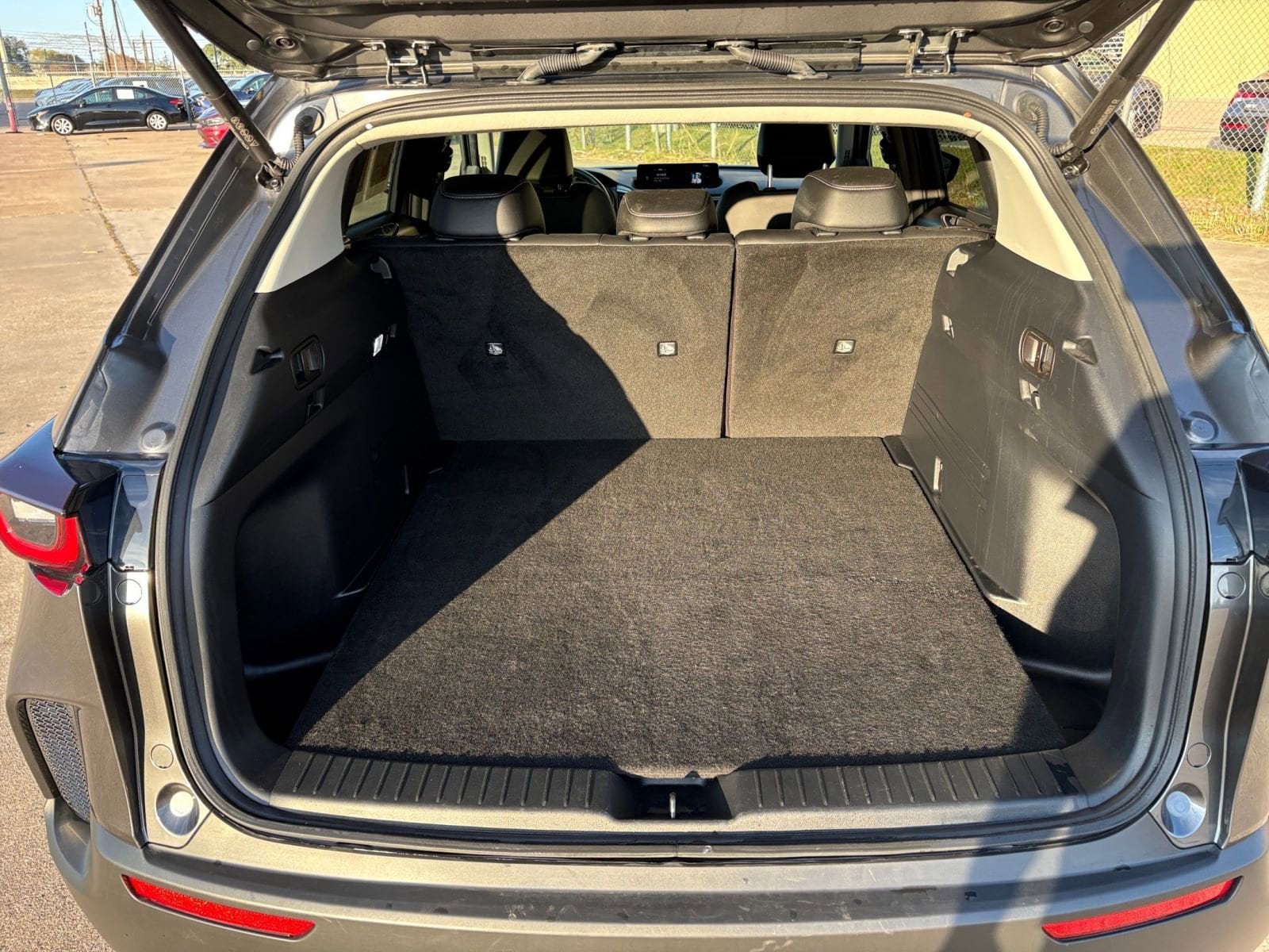 Thumbnail: 2025 Mazda CX-50 - 32