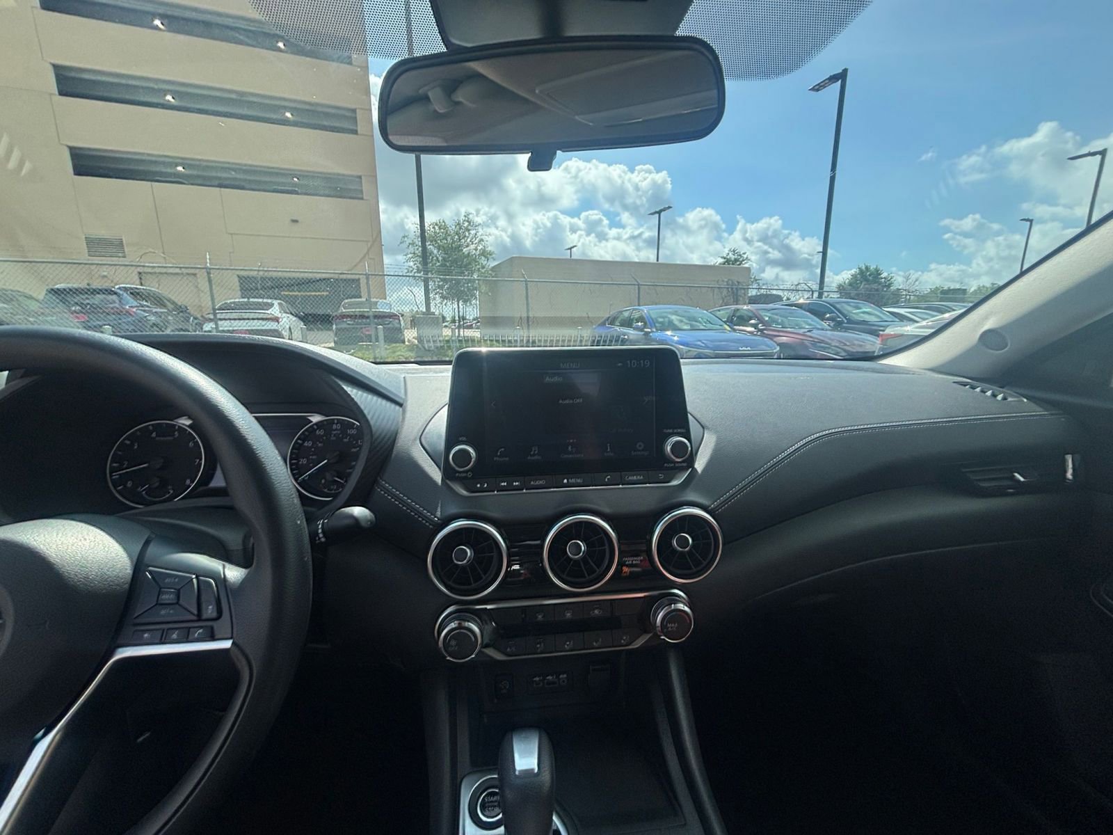Thumbnail: 2025 Nissan Sentra - 31