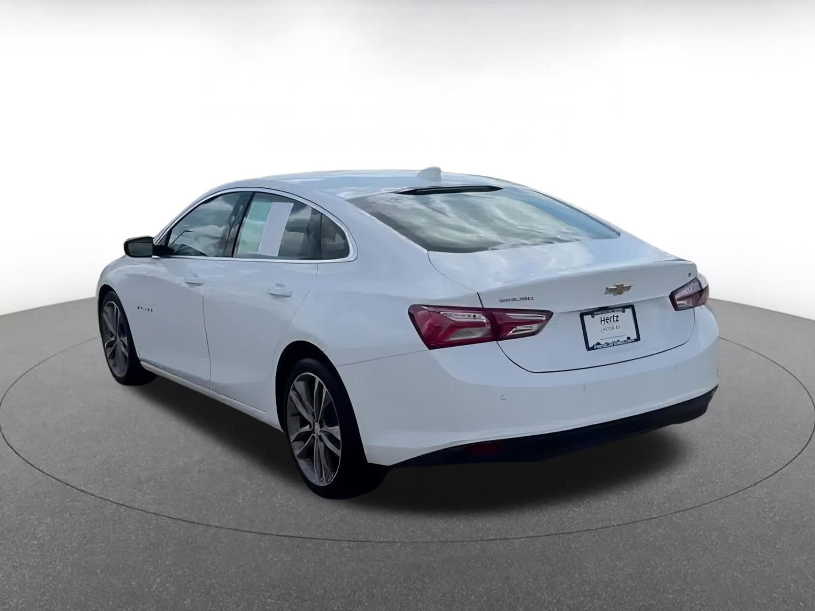 Thumbnail: 2024 Chevrolet Malibu - 12
