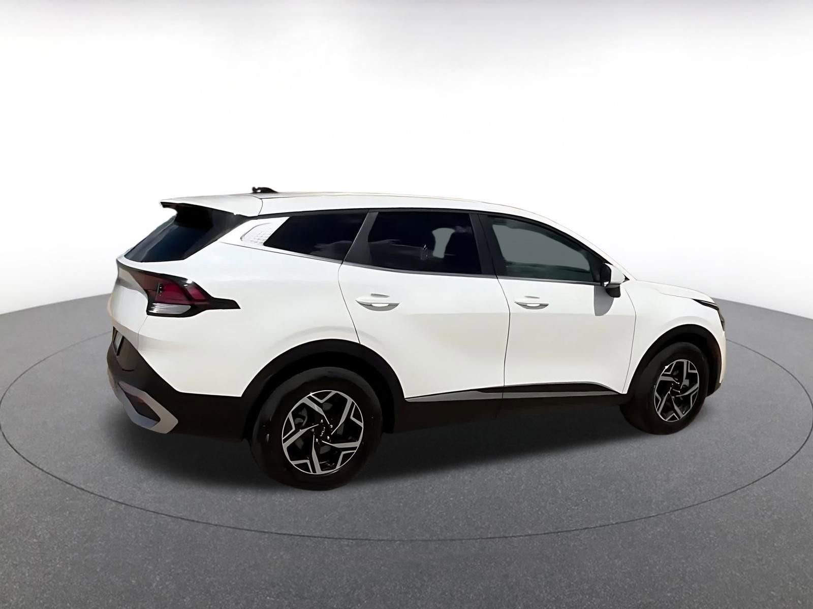 Thumbnail: 2025 Kia Sportage - 16