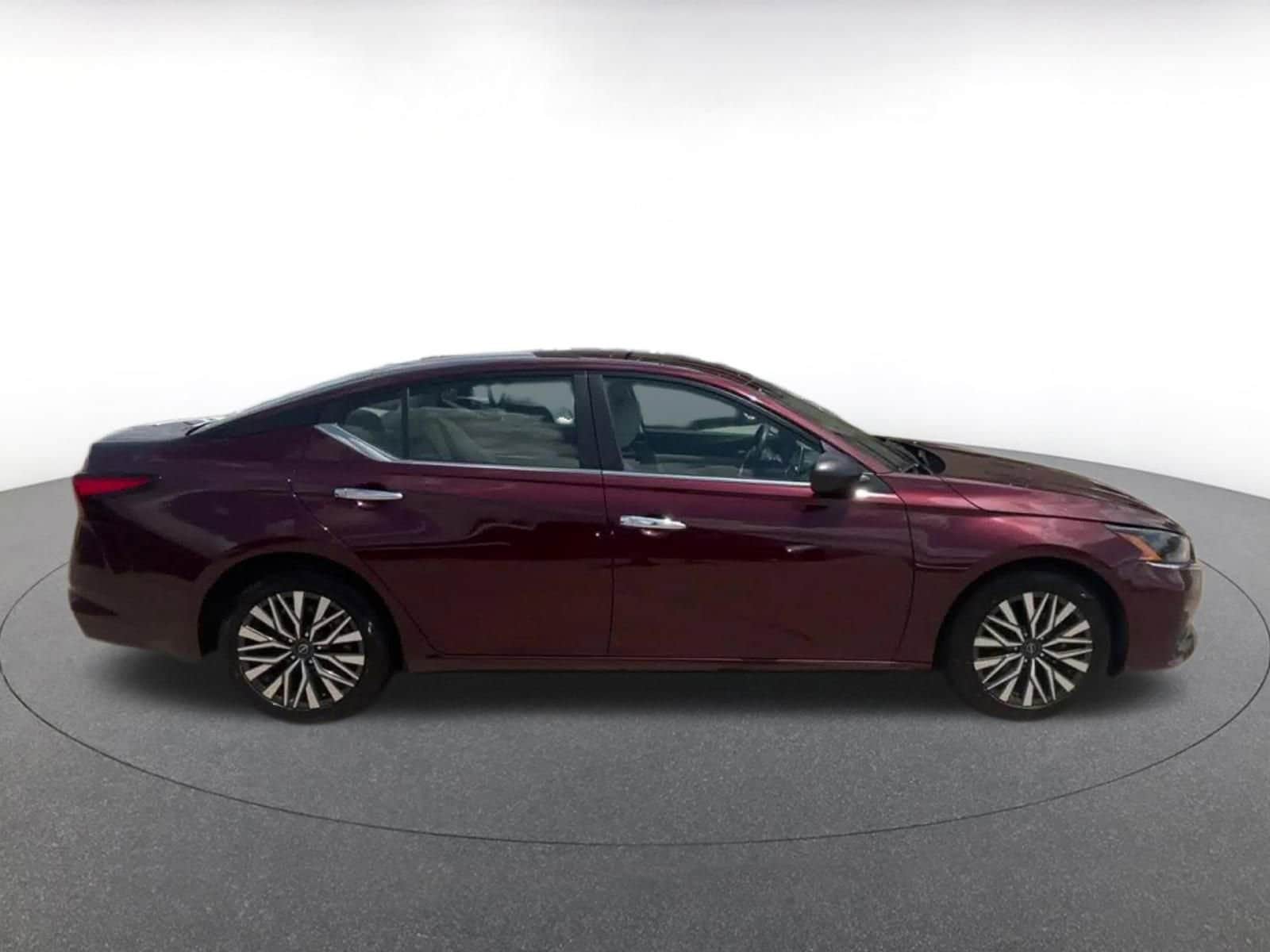 Thumbnail: 2025 Nissan Altima - 16