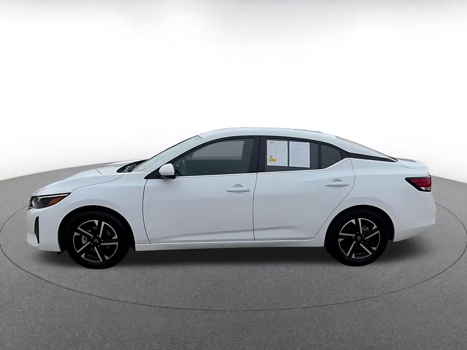 Thumbnail: 2025 Nissan Sentra - 9