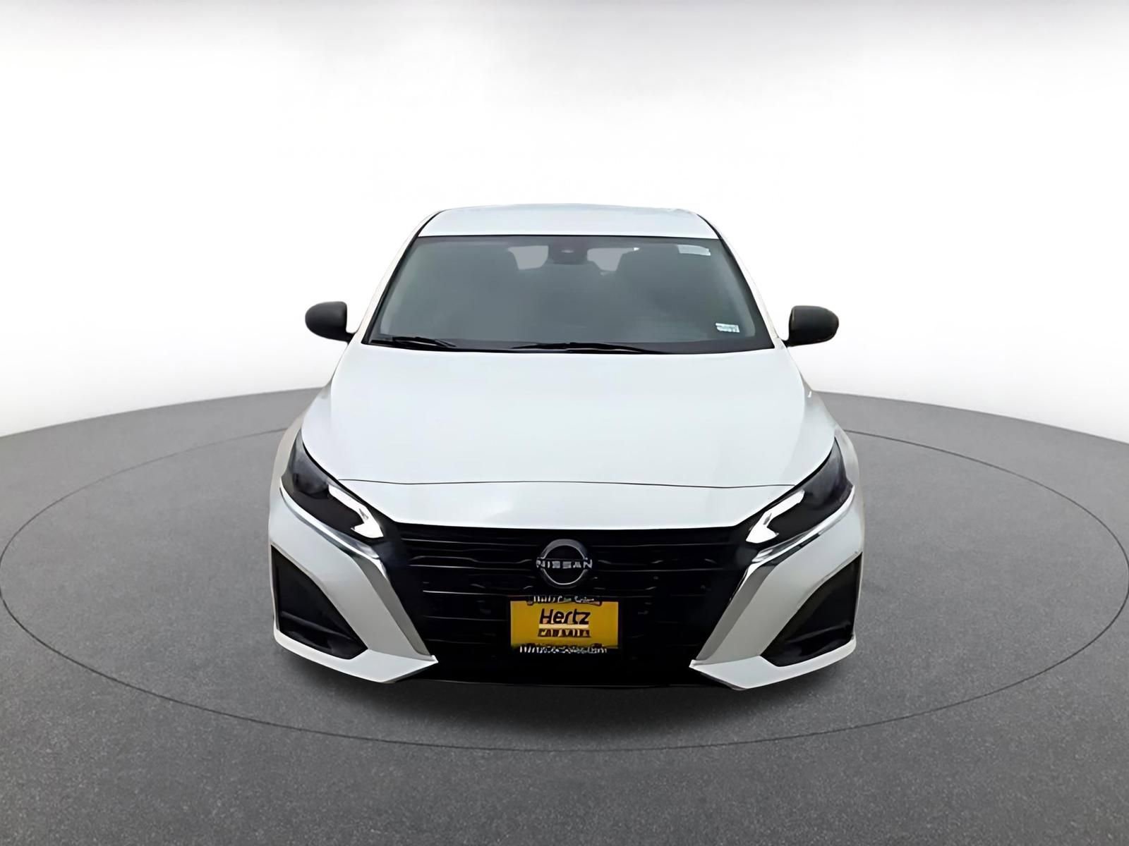 Thumbnail: 2025 Nissan Altima - 4