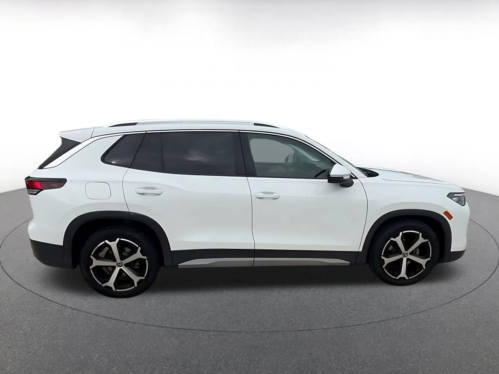 Thumbnail: 2026 Volkswagen Tiguan - 15