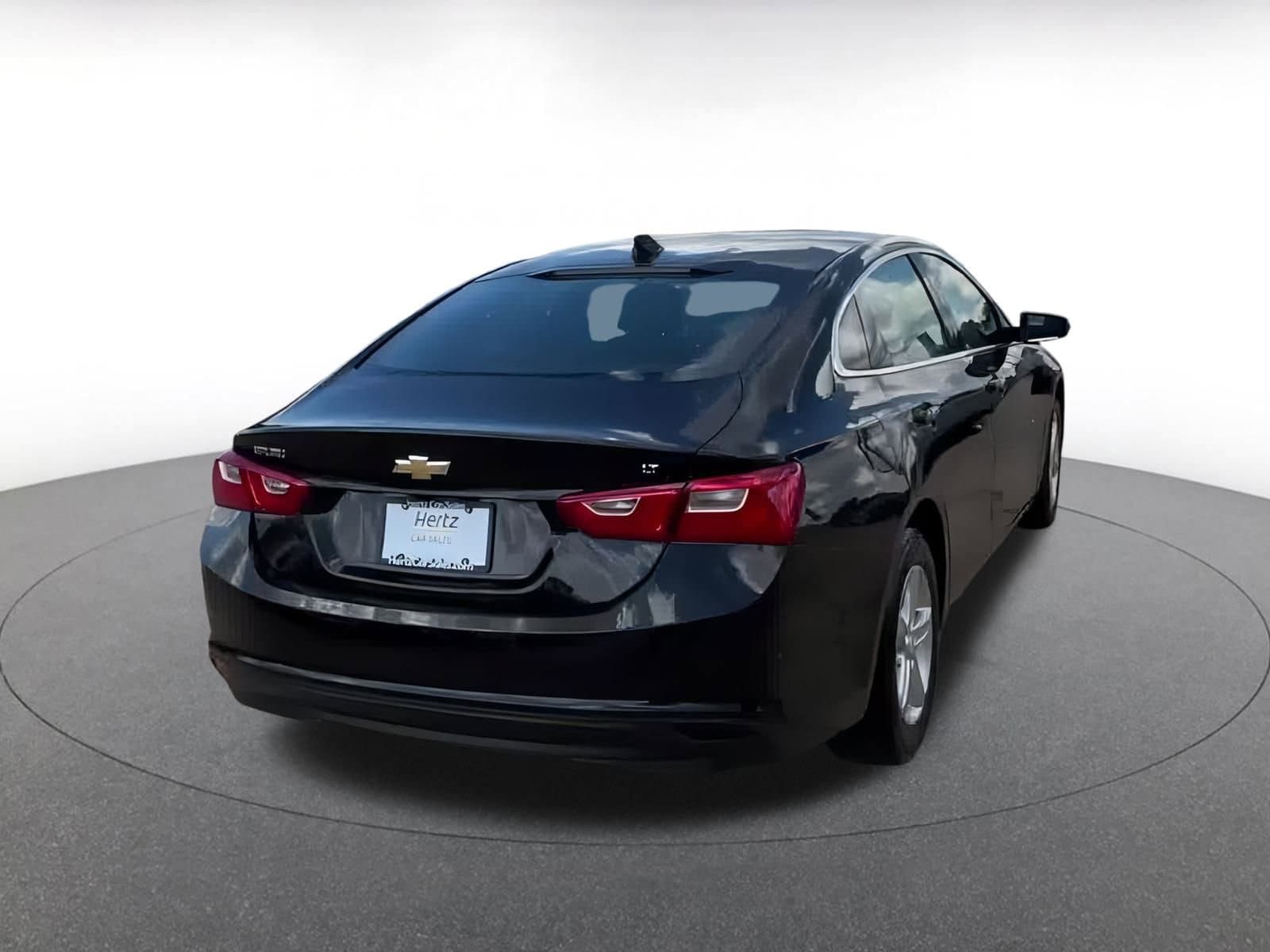 Thumbnail: 2024 Chevrolet Malibu - 12