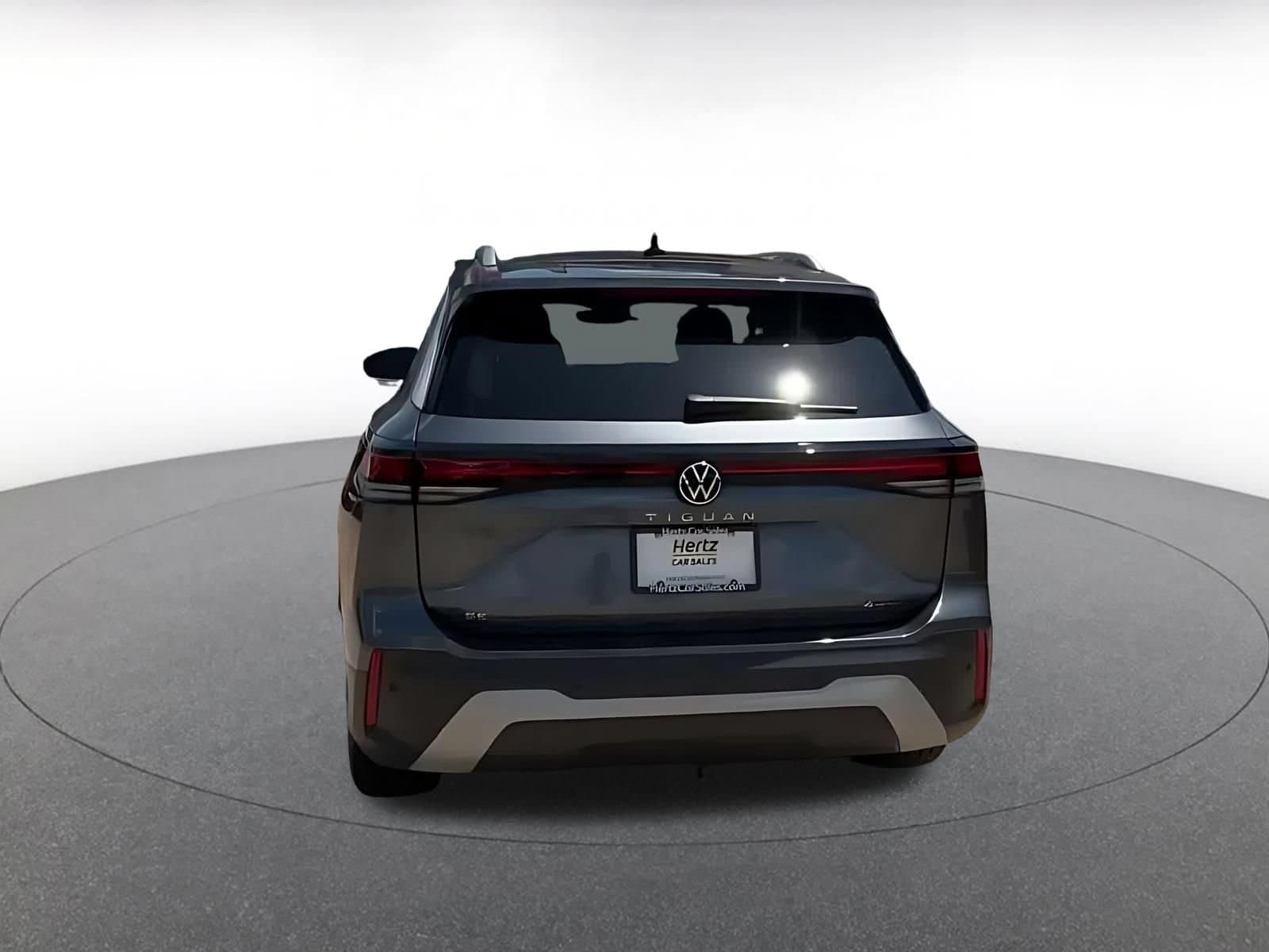 Thumbnail: 2026 Volkswagen Tiguan - 12