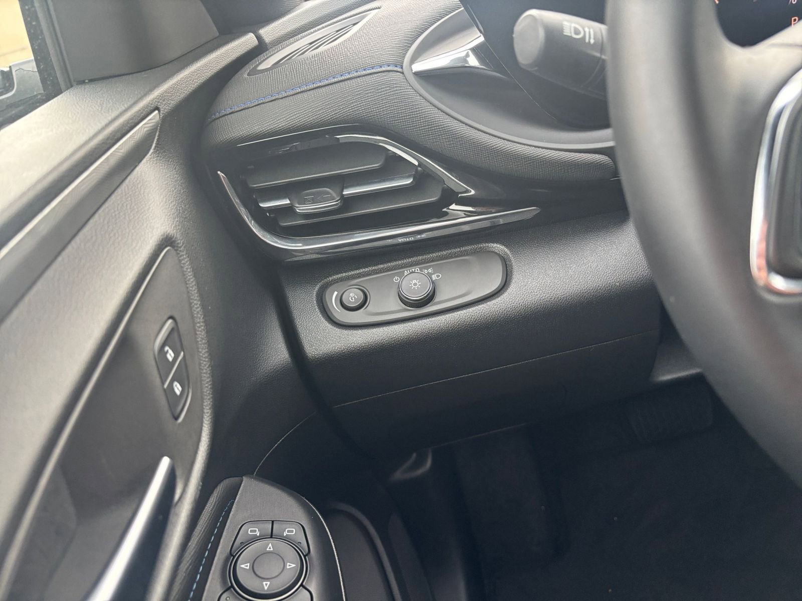 Thumbnail: 2025 Buick Envista - 32