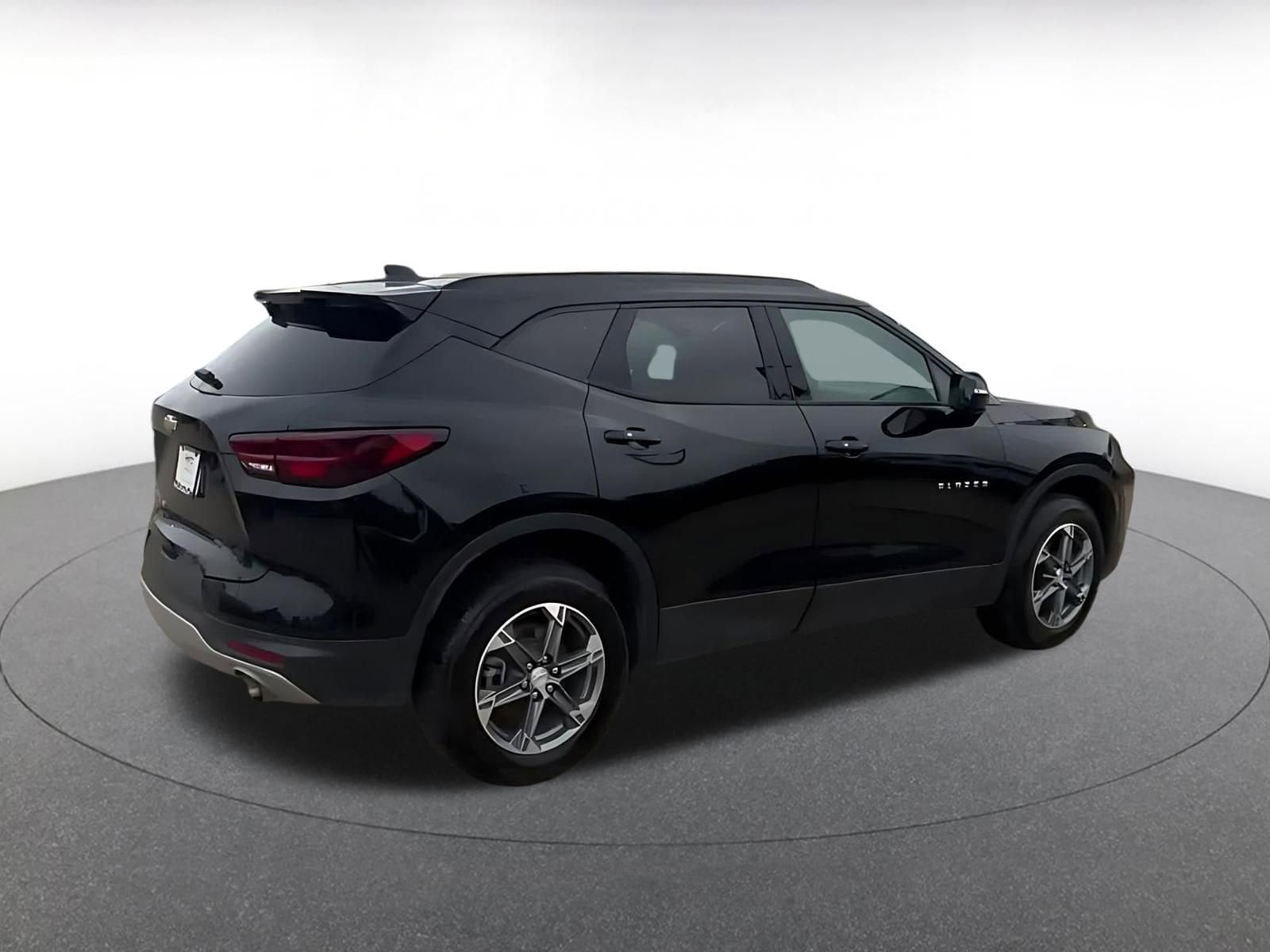 Thumbnail: 2024 Chevrolet Blazer - 14