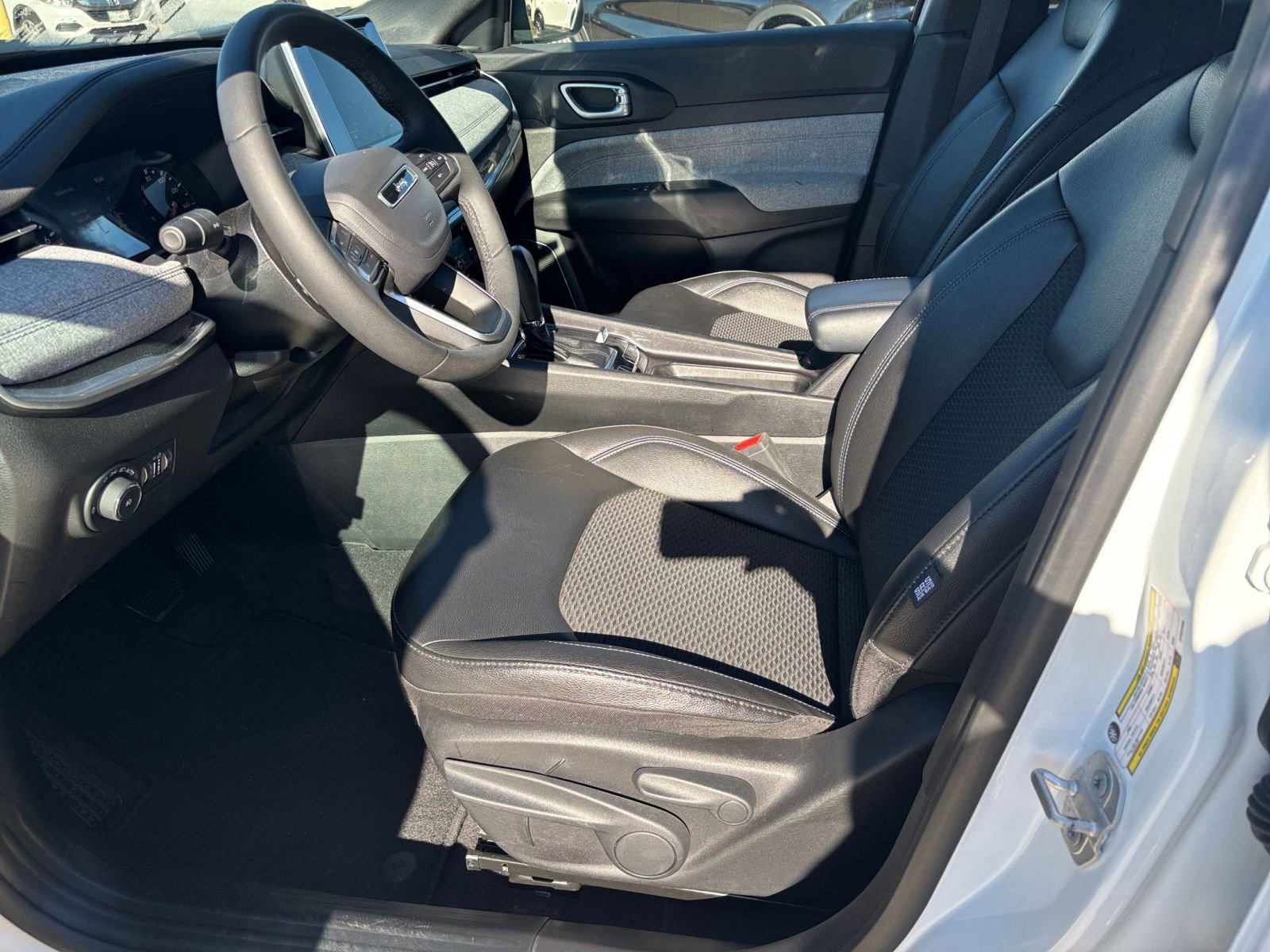 Thumbnail: 2025 Jeep Compass - 25