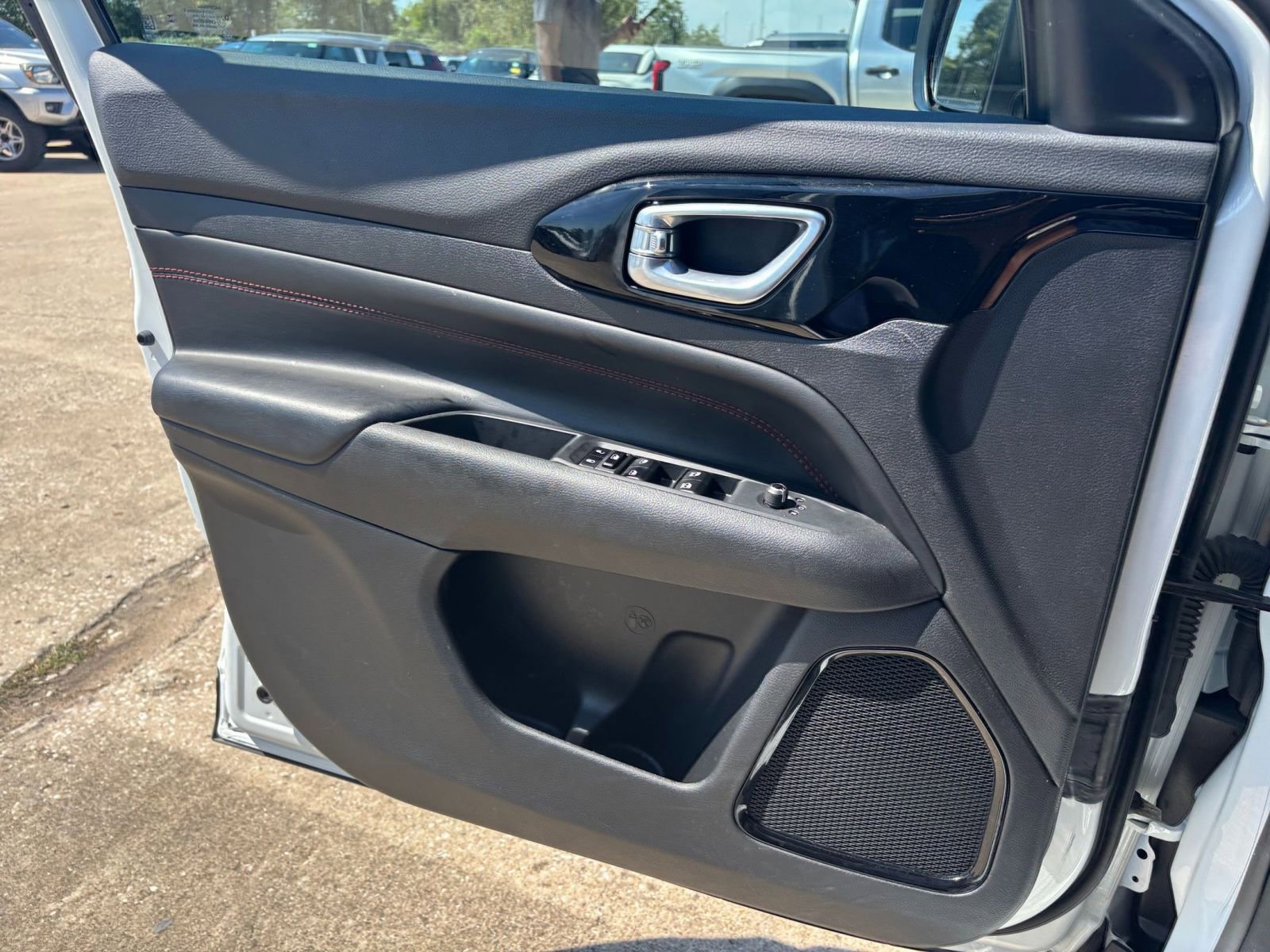 Thumbnail: 2025 Jeep Compass - 20