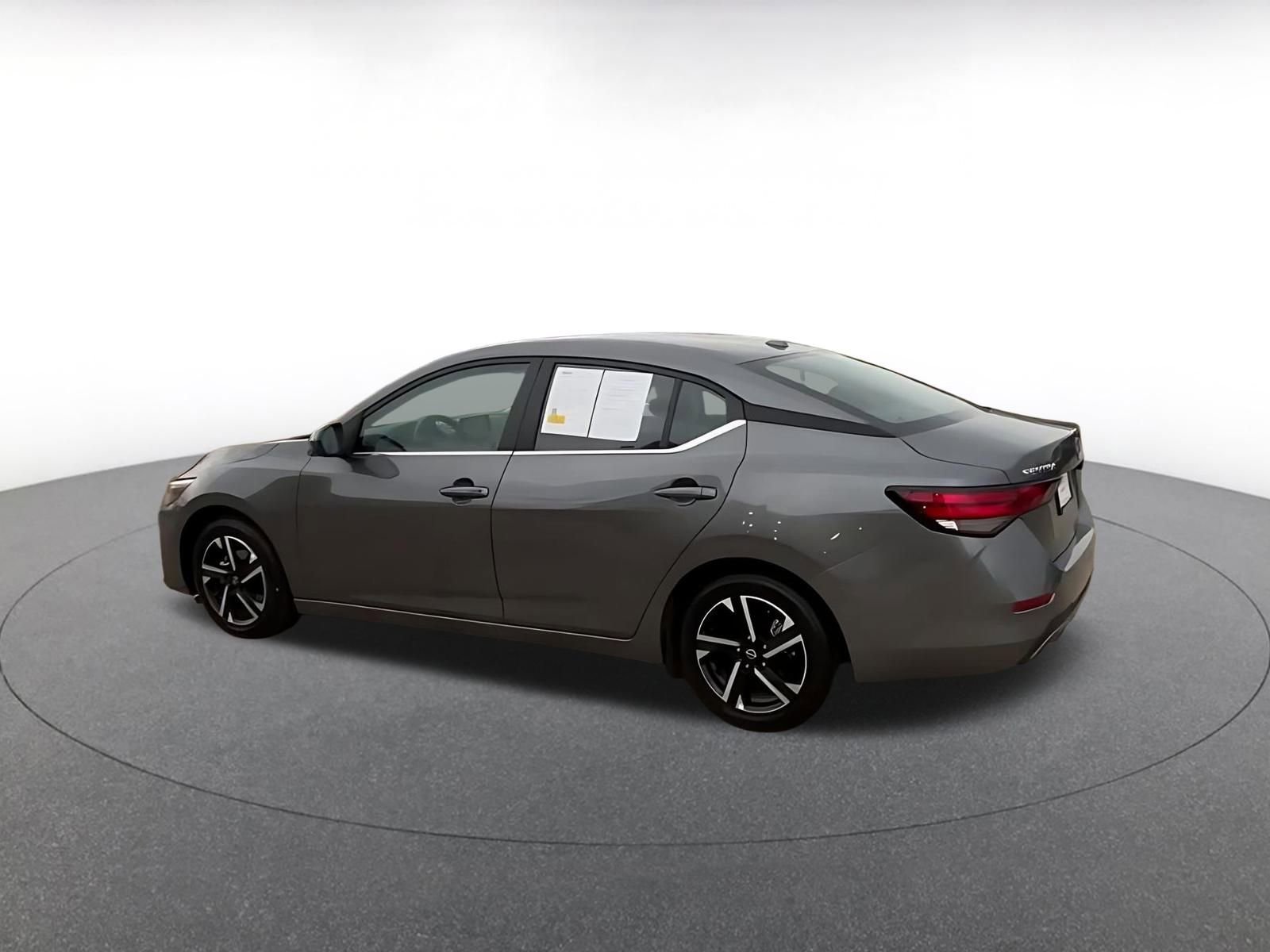 Thumbnail: 2025 Nissan Sentra - 10