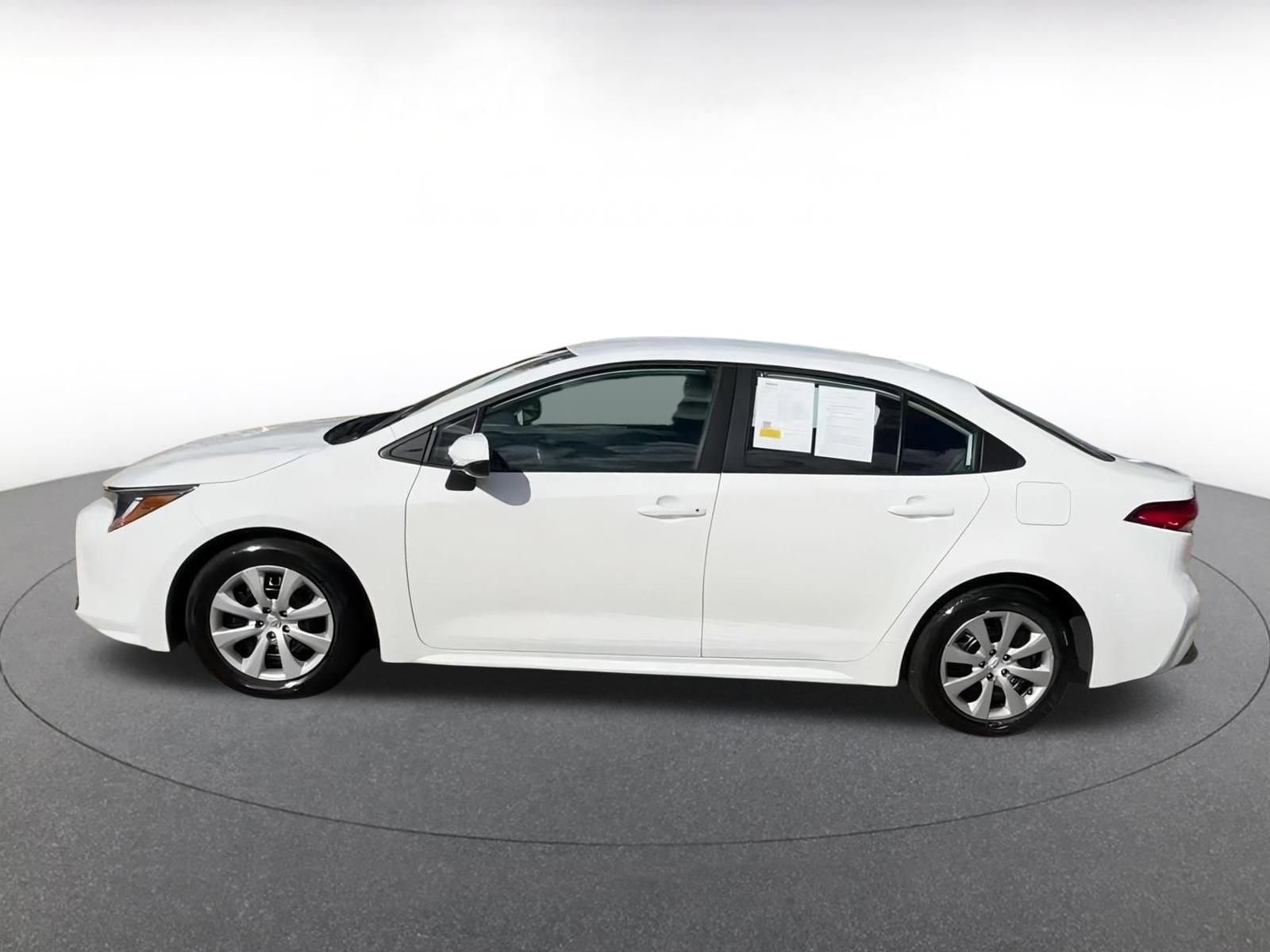 Thumbnail: 2025 Toyota Corolla - 8