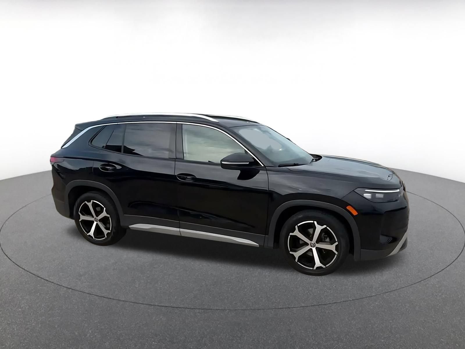 Thumbnail: 2026 Volkswagen Tiguan - 2