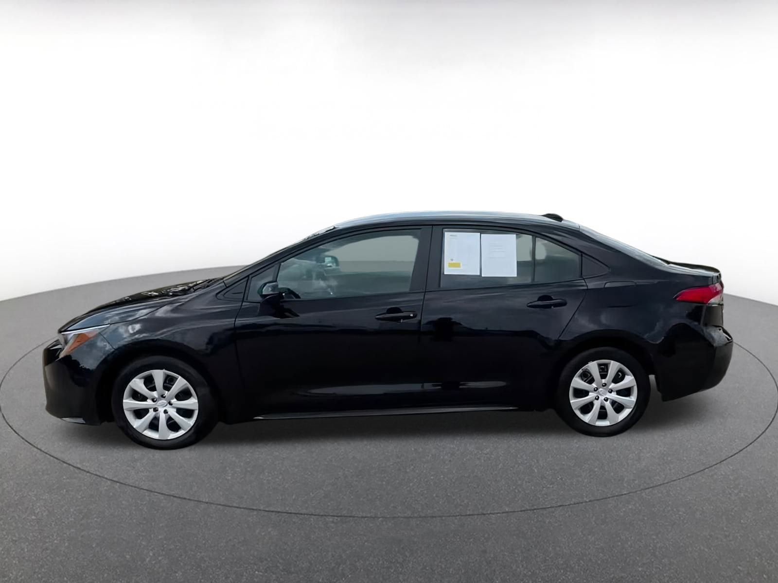 Thumbnail: 2024 Toyota Corolla - 9