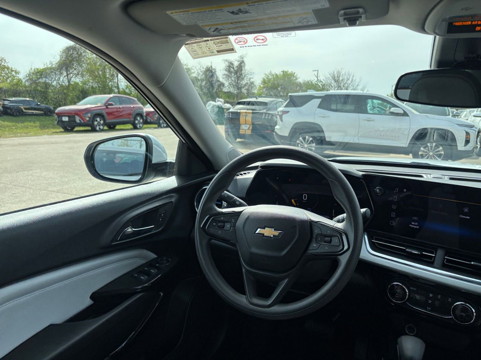 Thumbnail: 2025 Chevrolet Trax - 33