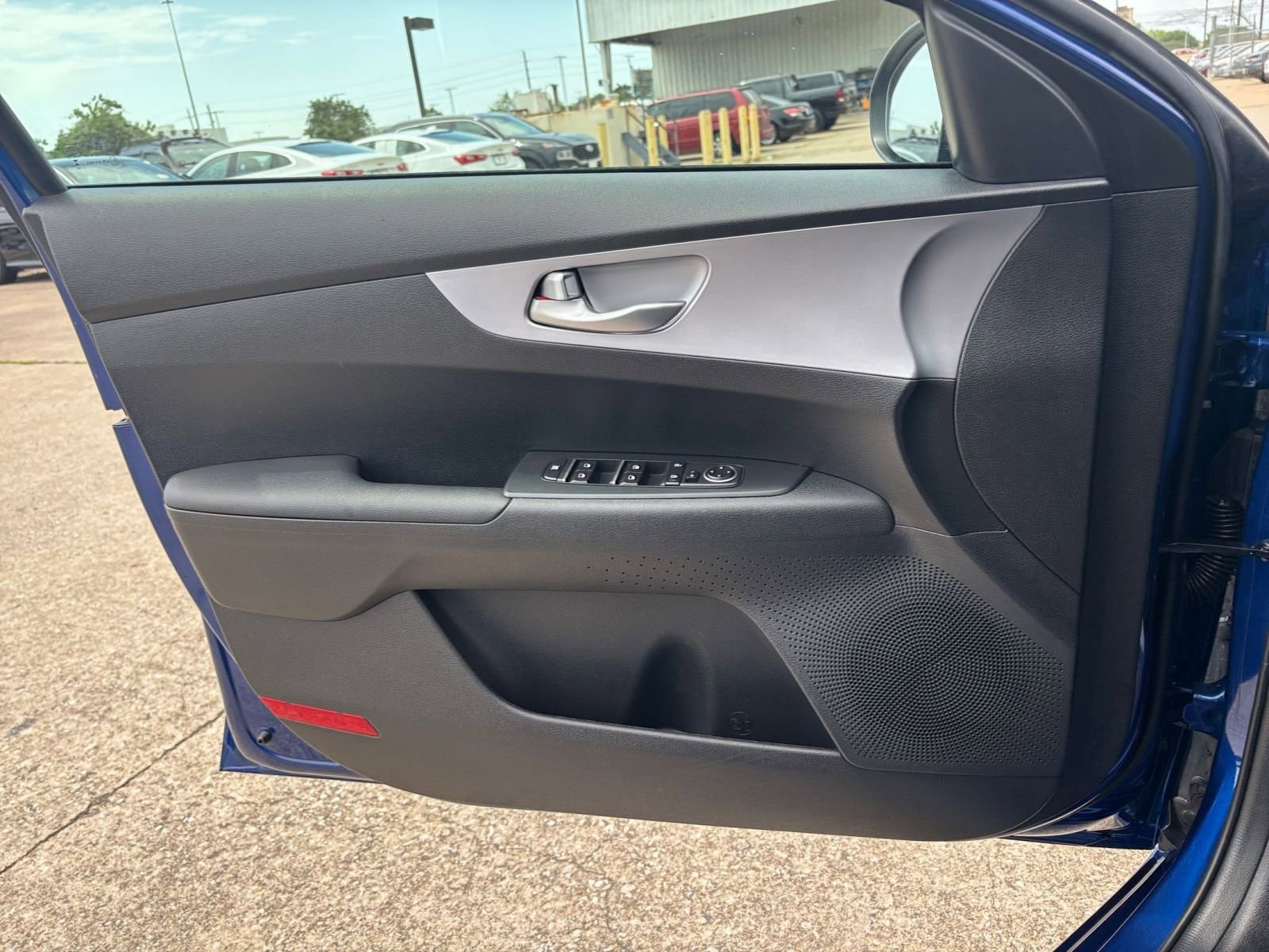 2024 Kia Forte LXS 16
