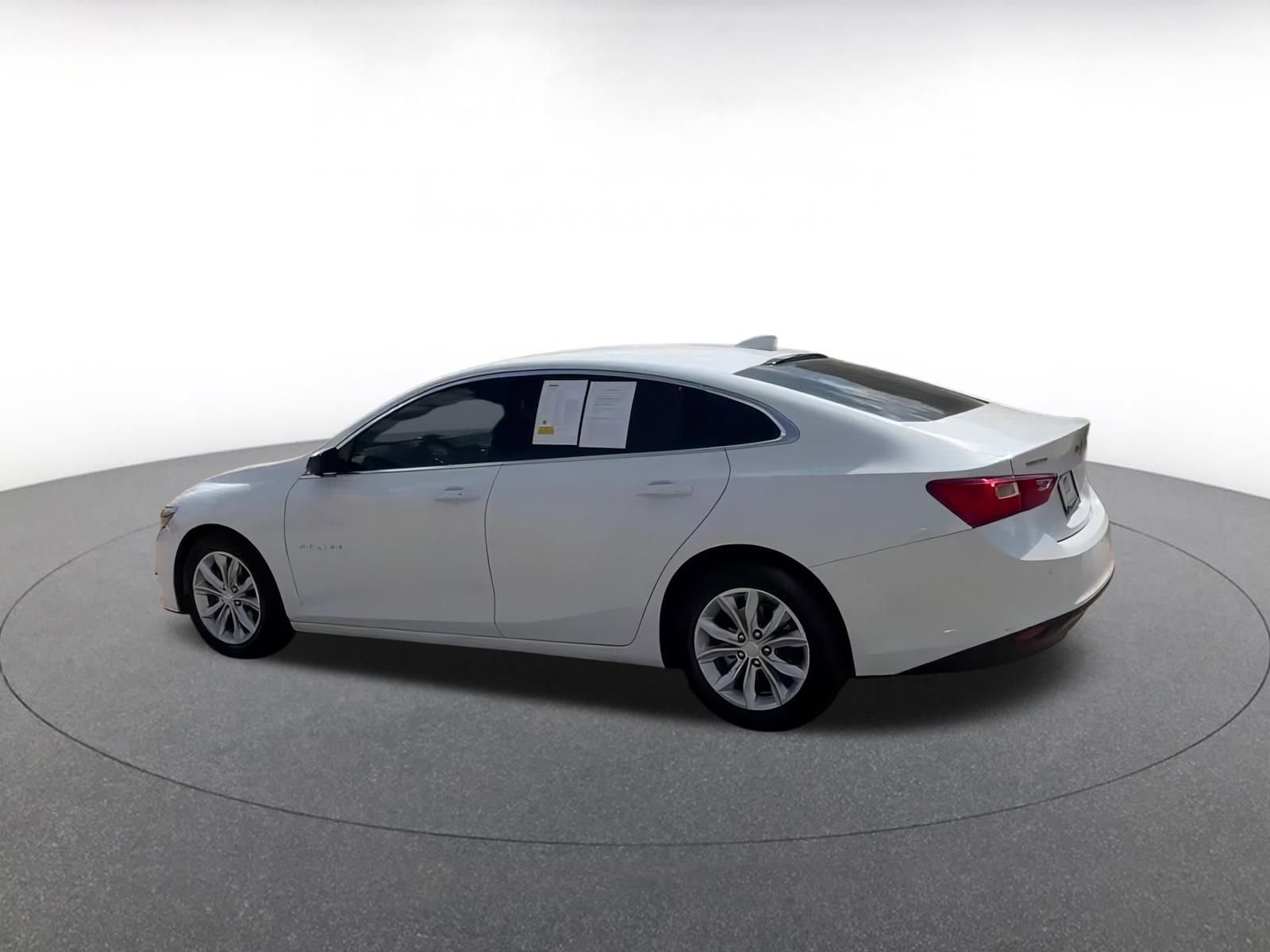 Thumbnail: 2024 Chevrolet Malibu - 11