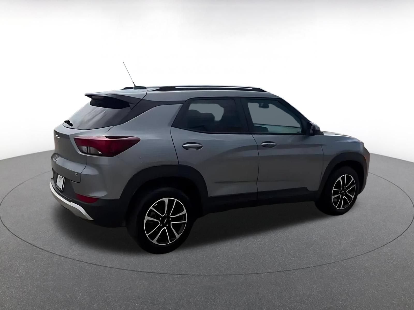 Thumbnail: 2025 Chevrolet TrailBlazer - 14