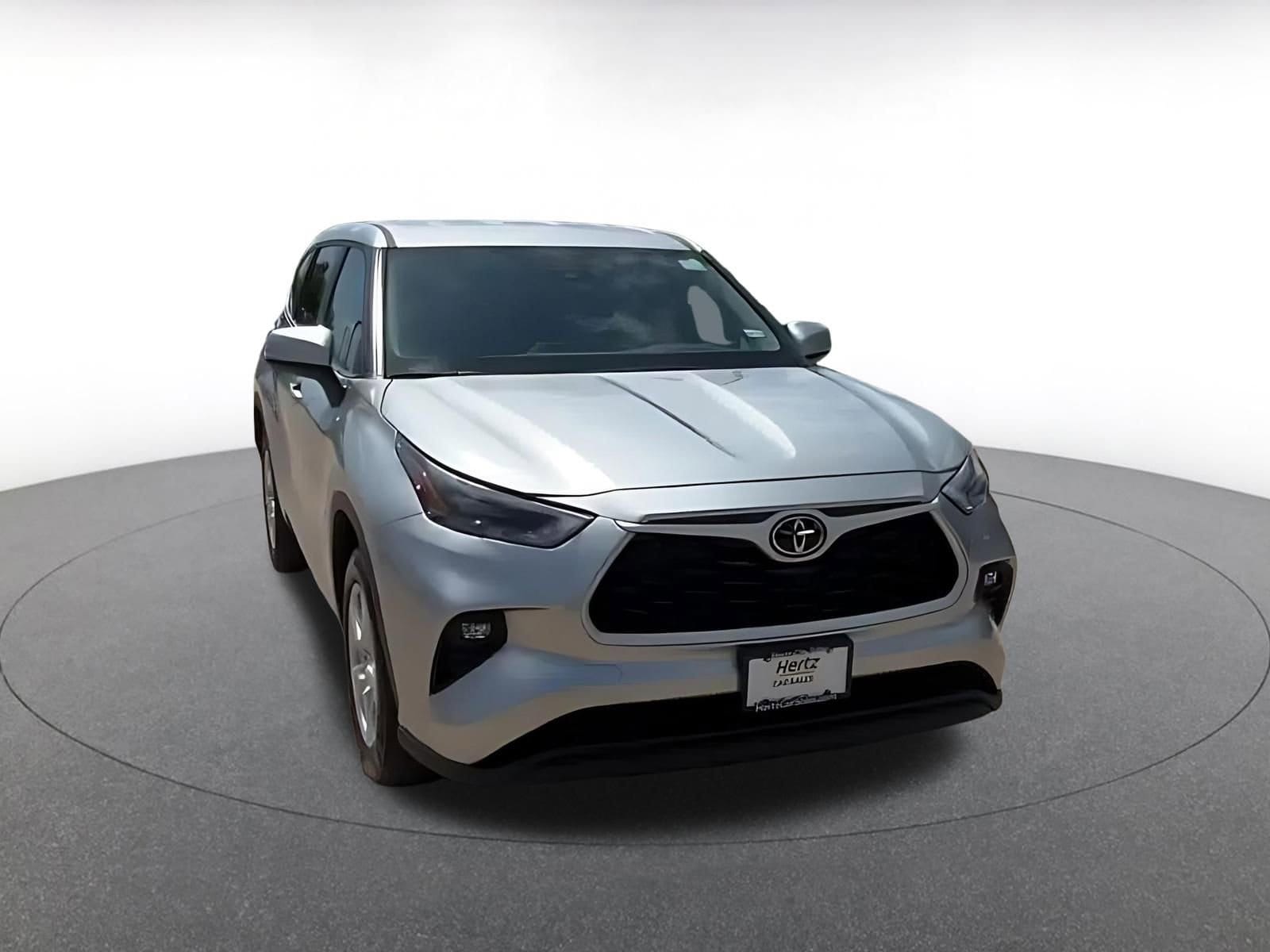 Thumbnail: 2025 Toyota Highlander - 3