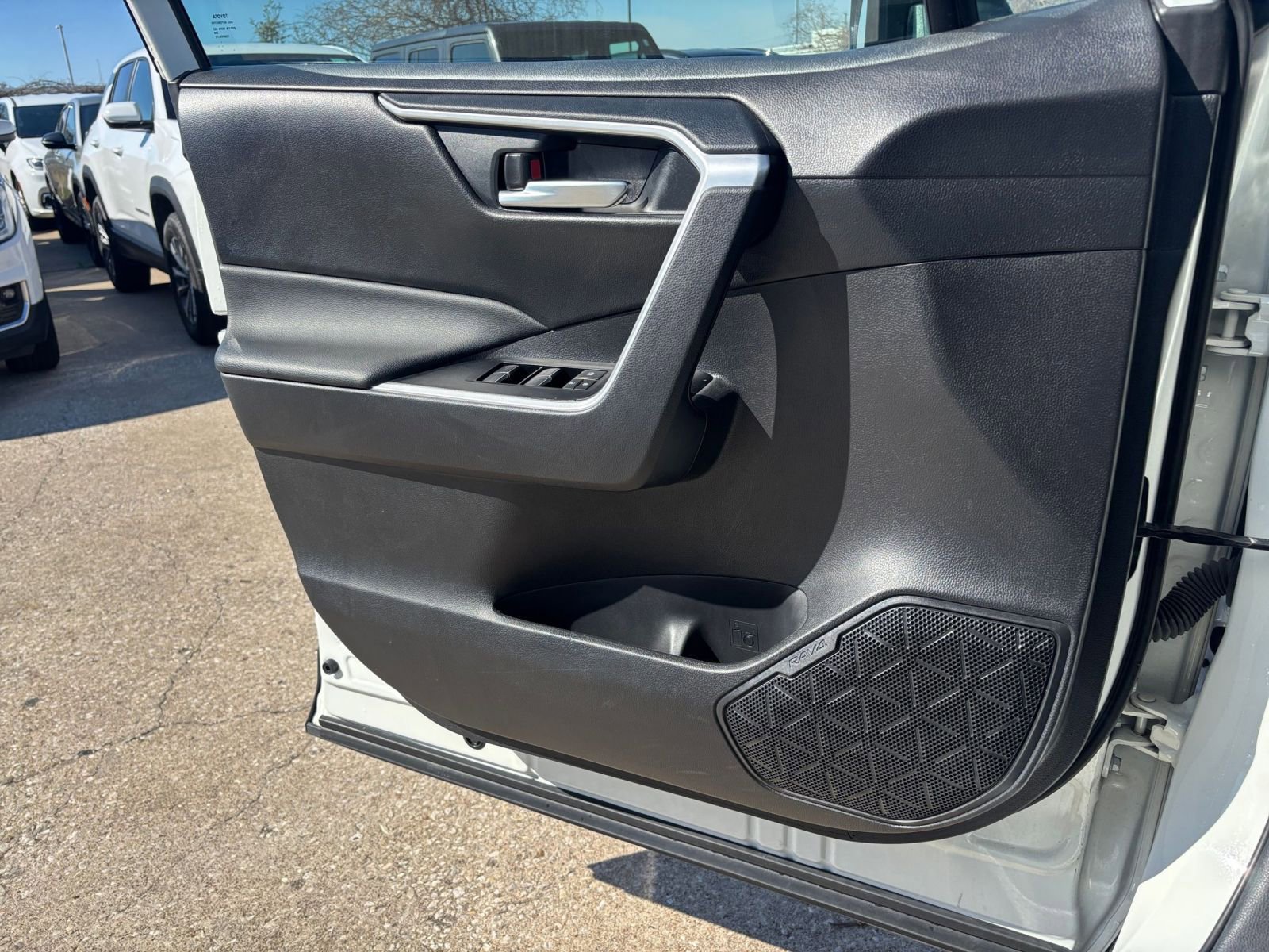 Thumbnail: 2025 Toyota RAV4 - 18