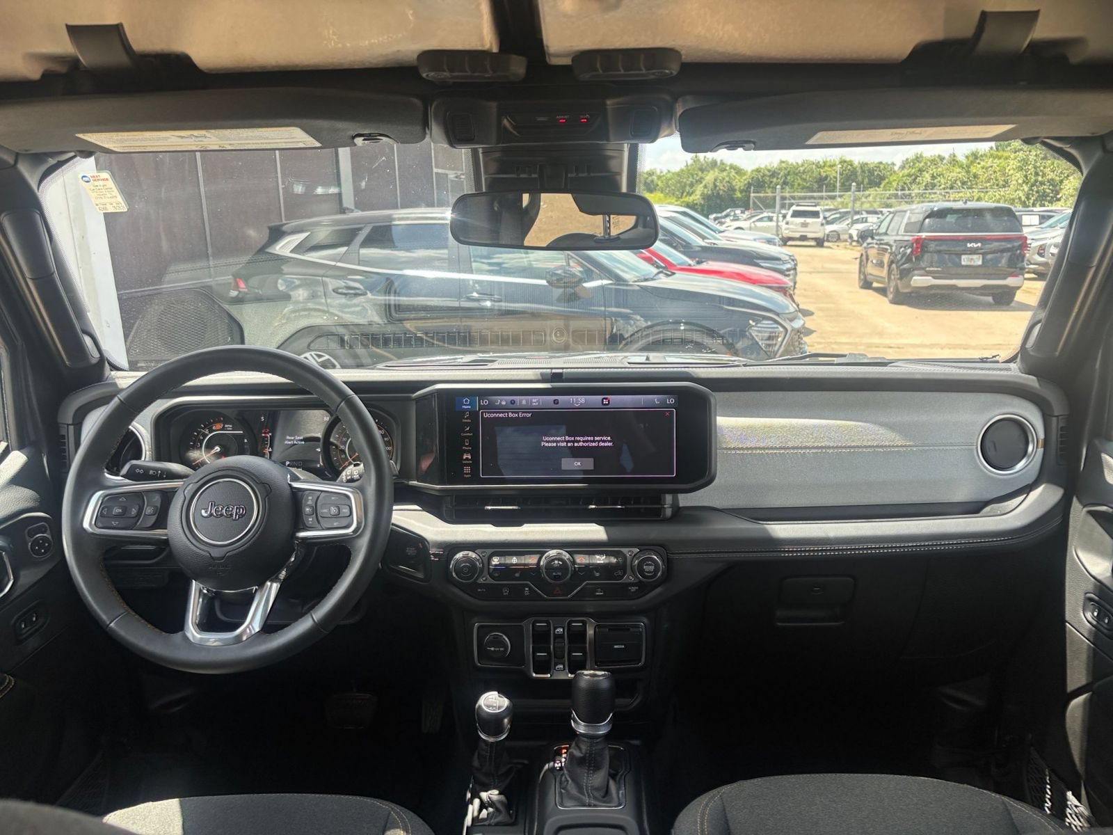 Thumbnail: 2025 Jeep Wrangler - 32