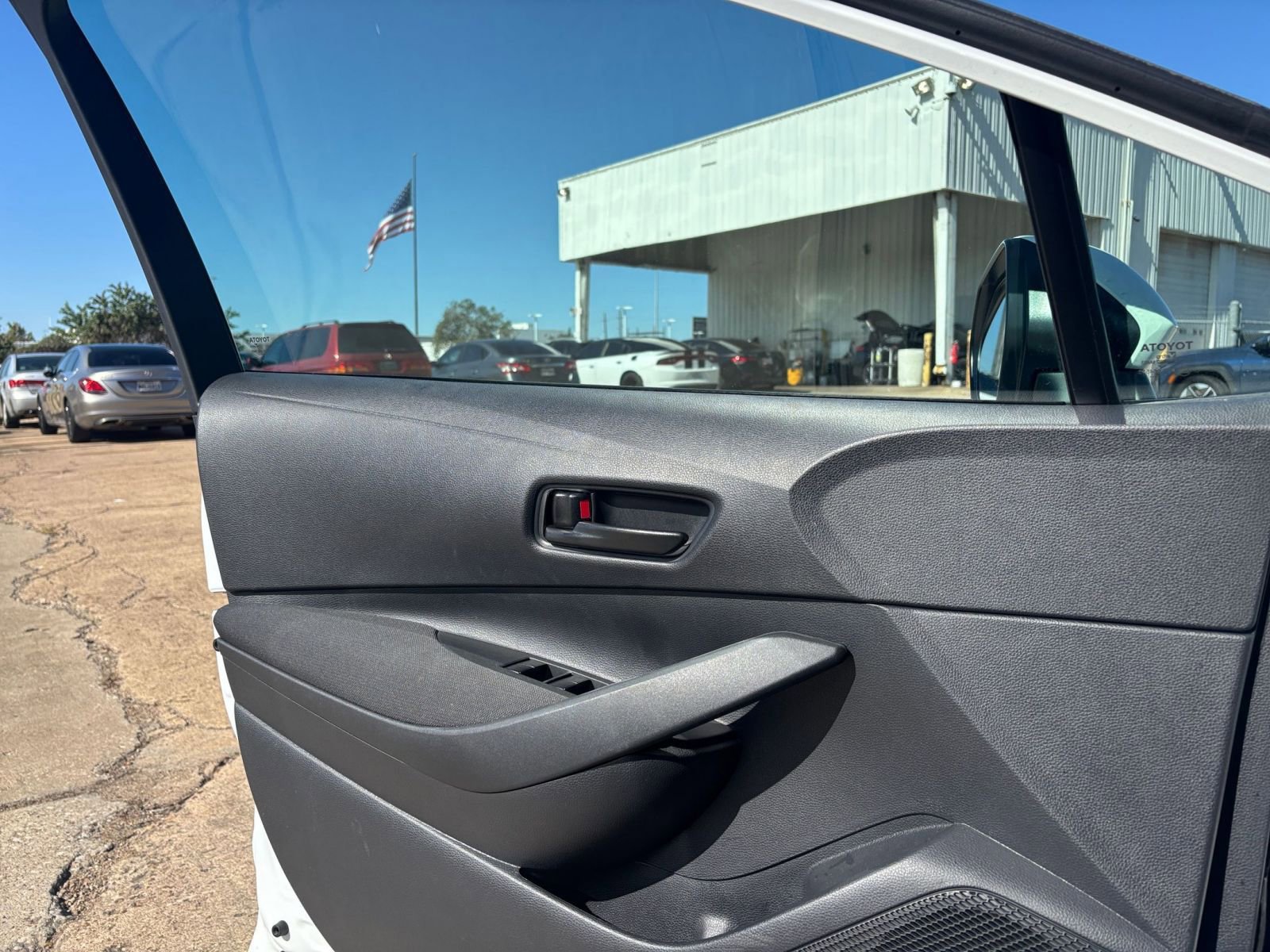 Thumbnail: 2025 Toyota Corolla - 20