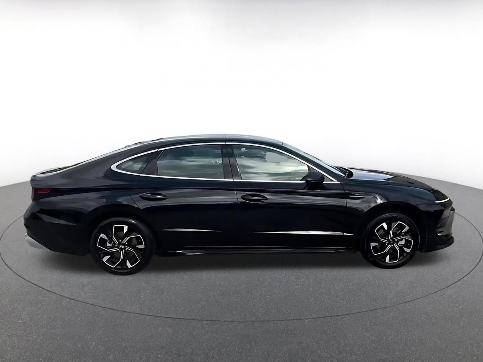 Thumbnail: 2025 Hyundai Sonata - 12