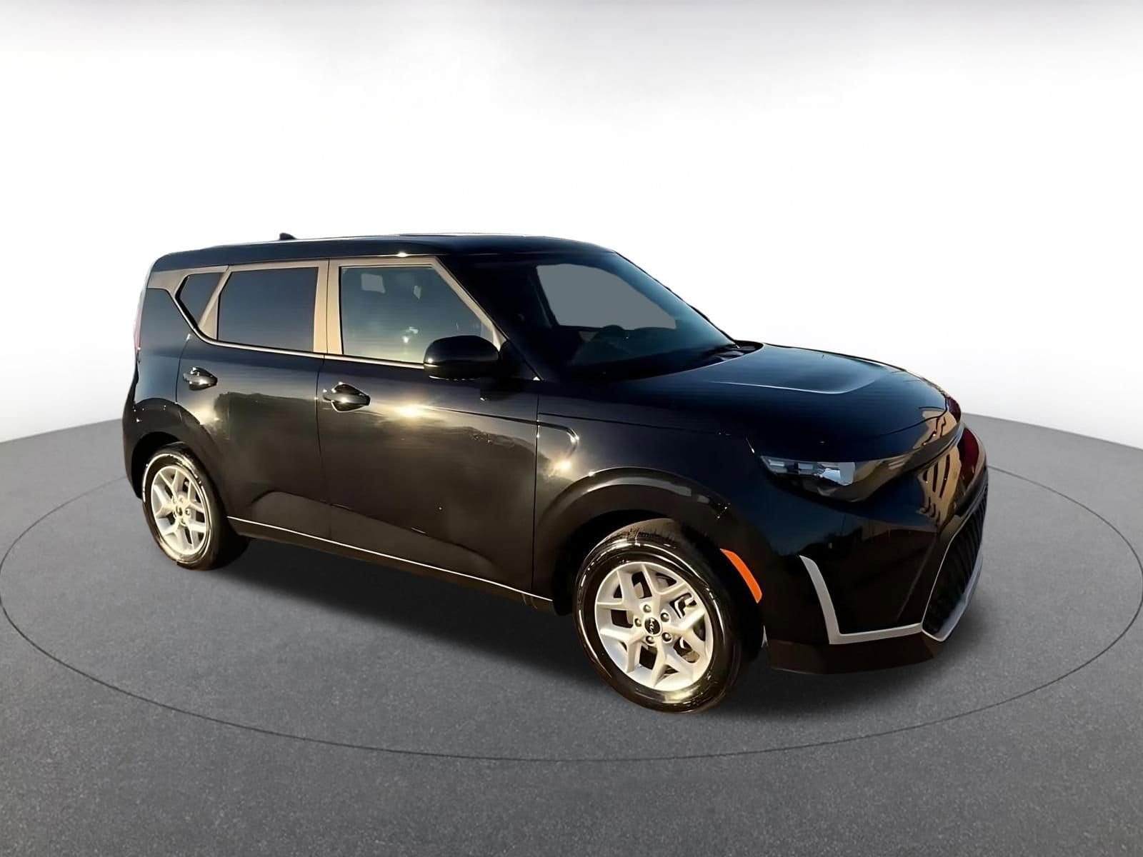 Thumbnail: 2025 Kia Soul - 2