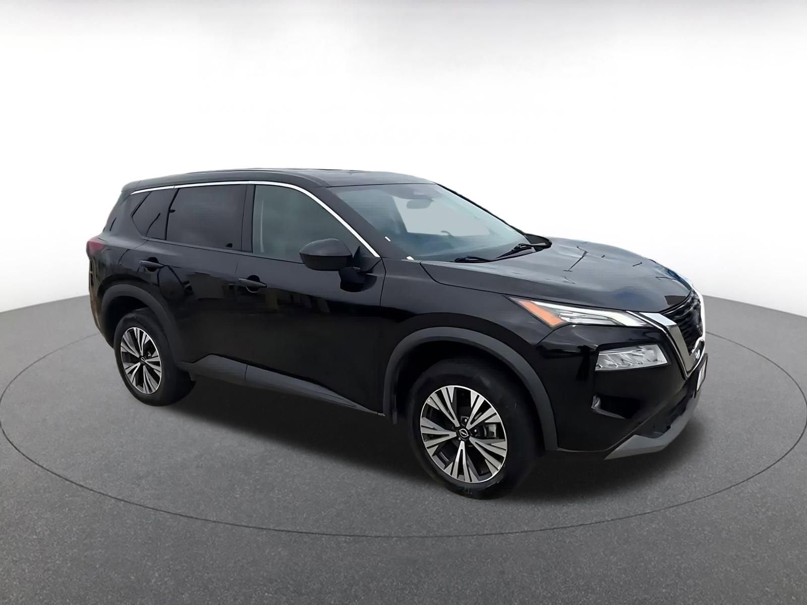 Thumbnail: 2023 Nissan Rogue - 2