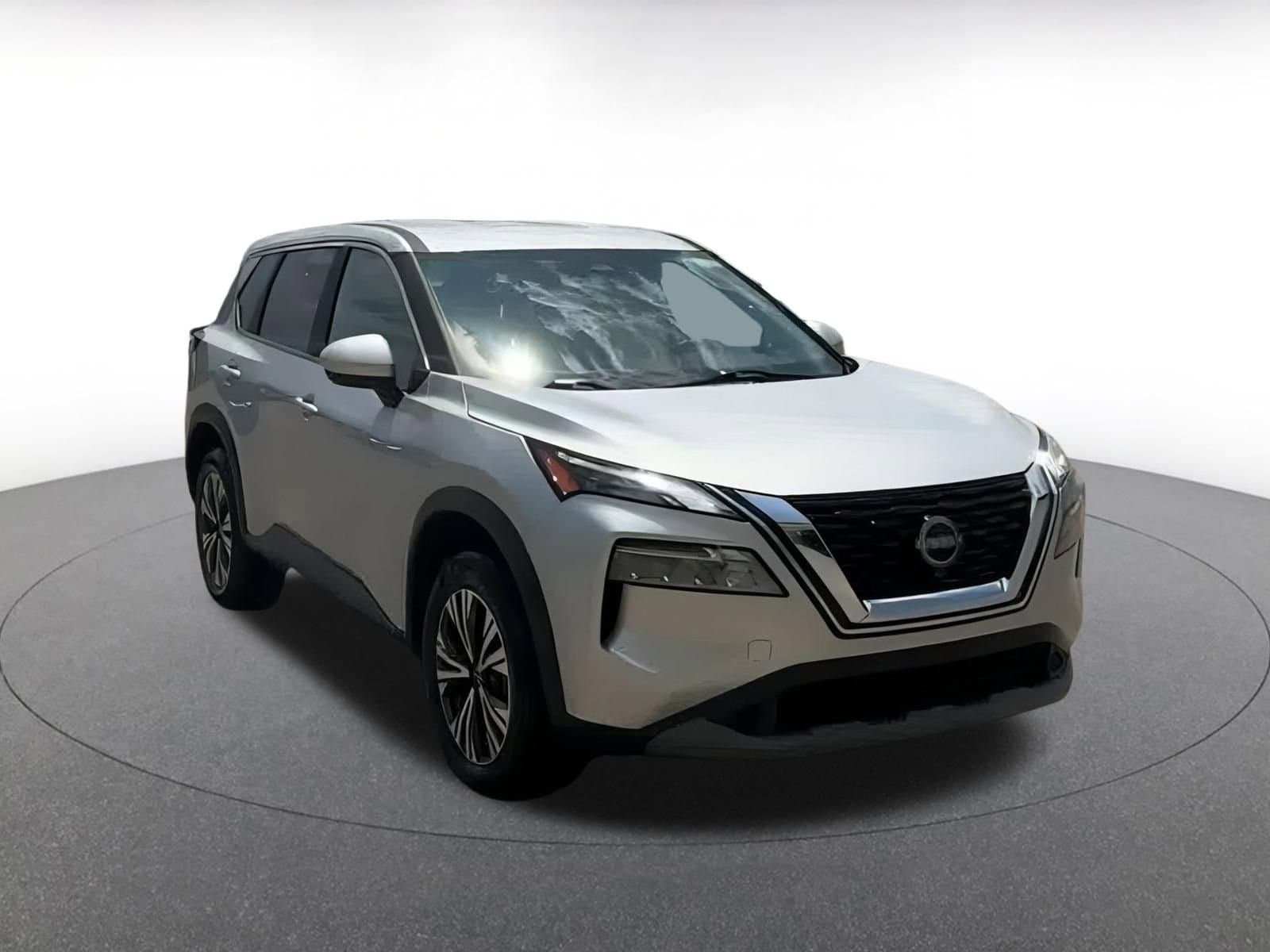 2023 Nissan Rogue SV 3