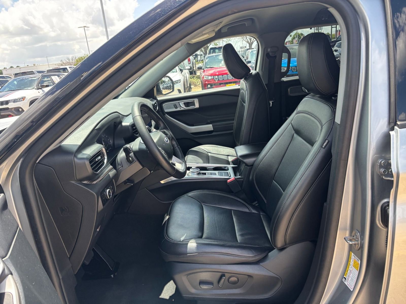 Thumbnail: 2024 Ford Explorer - 30