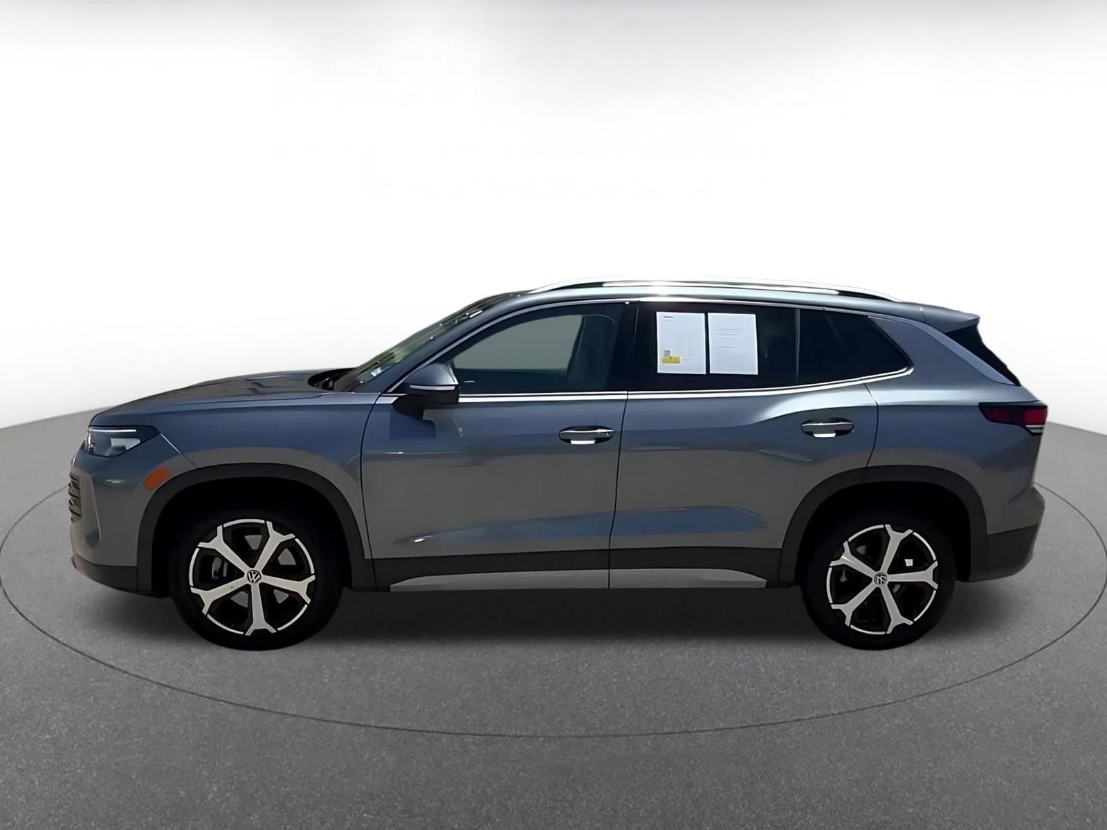 Thumbnail: 2026 Volkswagen Tiguan - 9