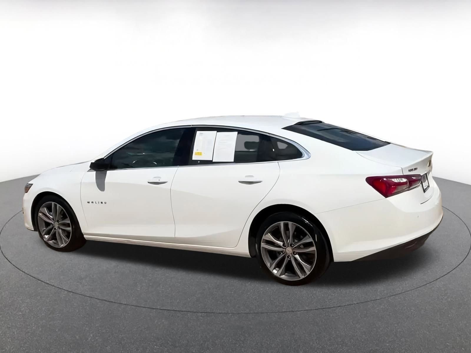 Thumbnail: 2024 Chevrolet Malibu - 11