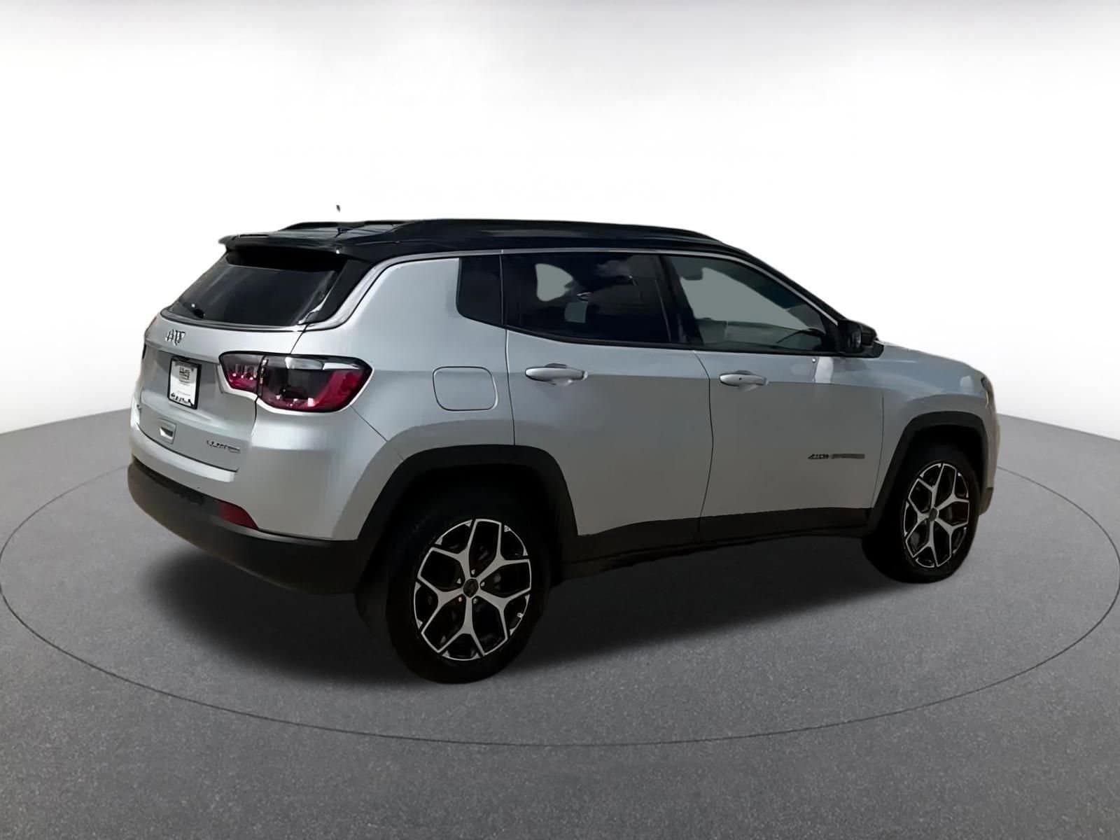 2025 Jeep Compass Limited 11