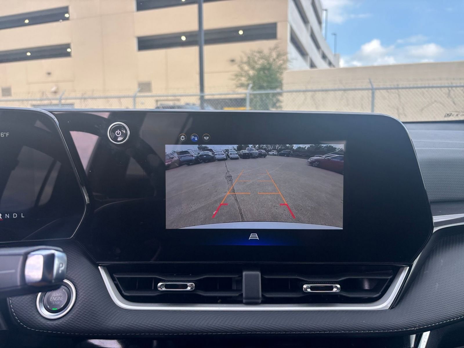 Thumbnail: 2025 Chevrolet Equinox - 17