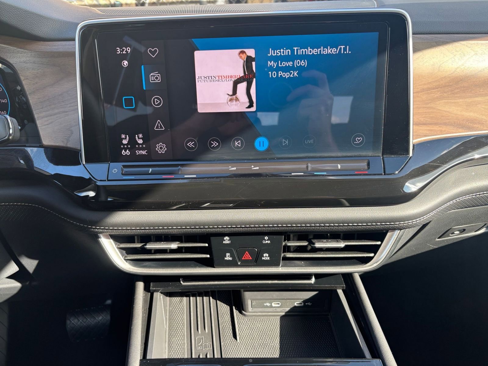 Thumbnail: 2025 Volkswagen Atlas - 20