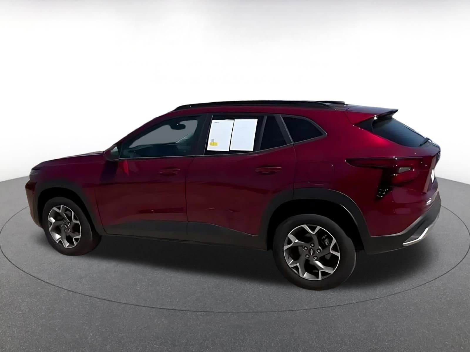 Thumbnail: 2025 Chevrolet Trax - 16