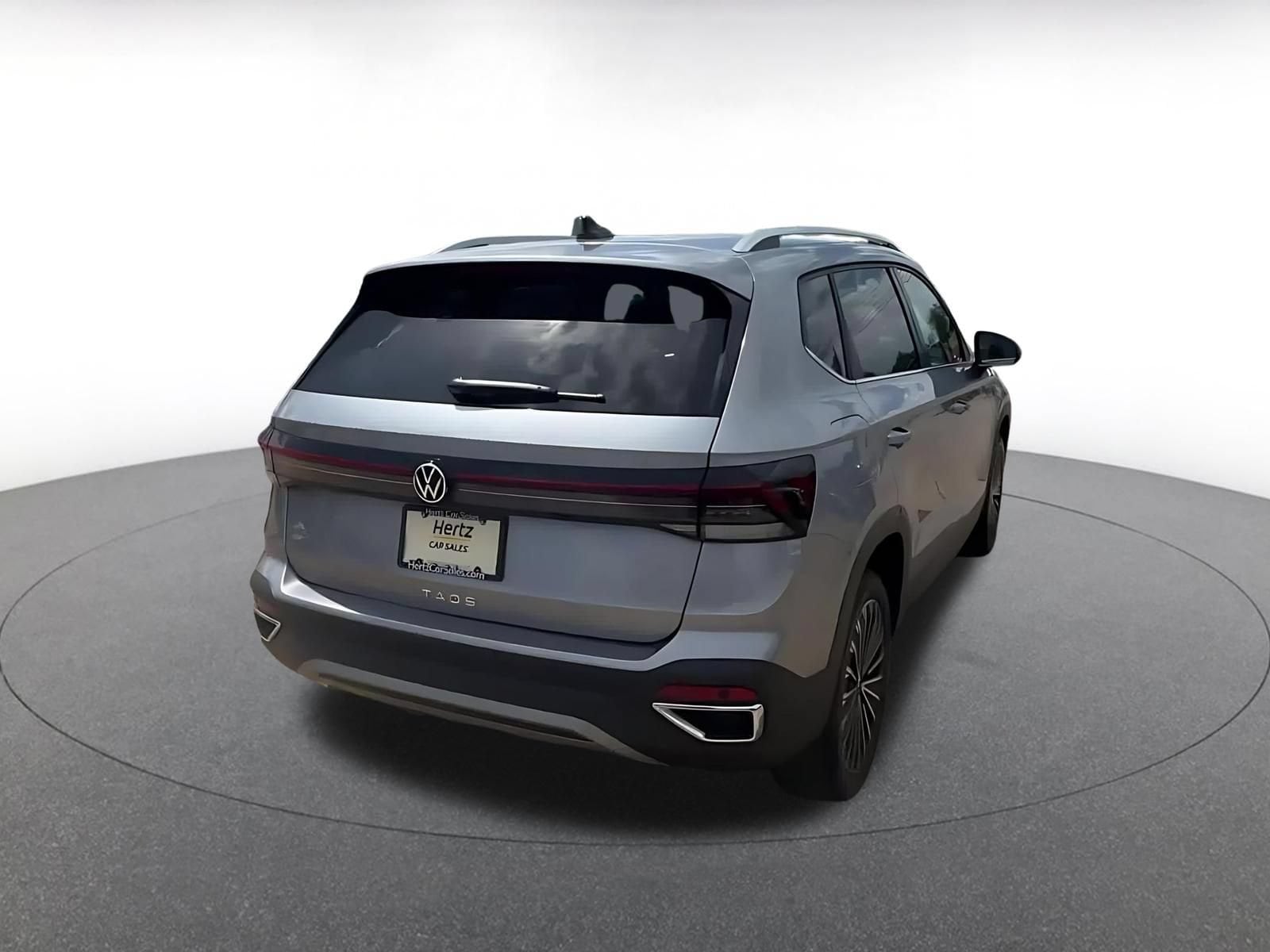 Thumbnail: 2025 Volkswagen Taos - 14