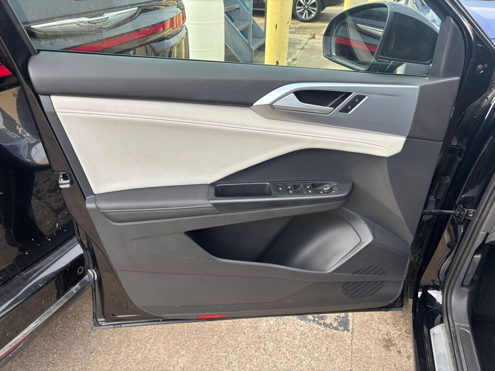 Thumbnail: 2025 Volkswagen Taos - 18