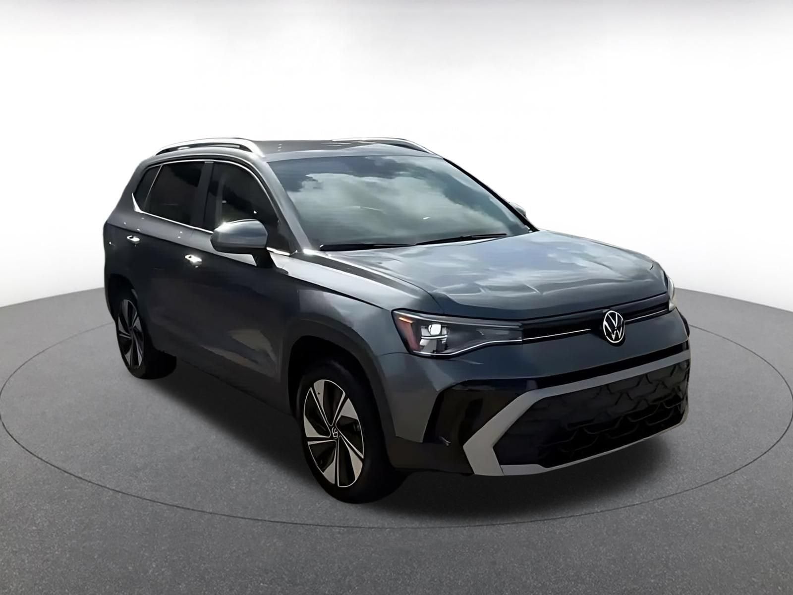Thumbnail: 2026 Volkswagen Taos - 3