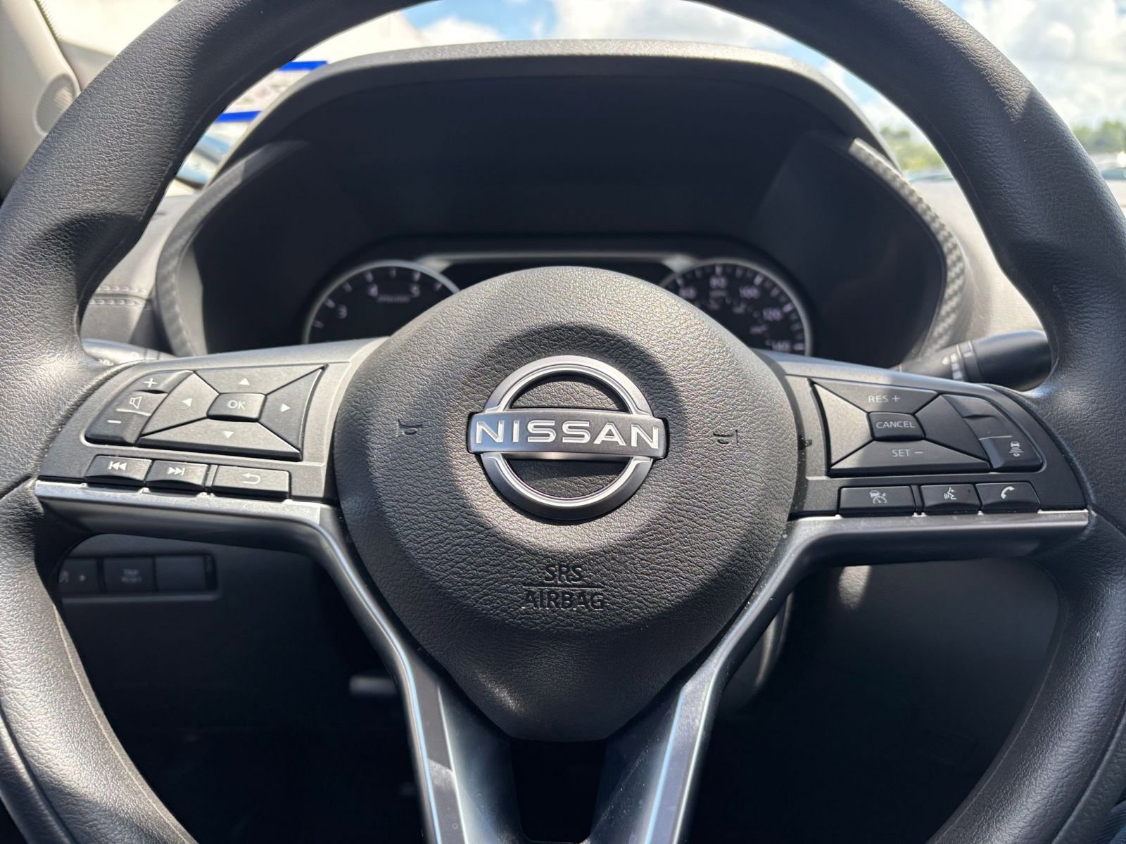 Thumbnail: 2025 Nissan Sentra - 25