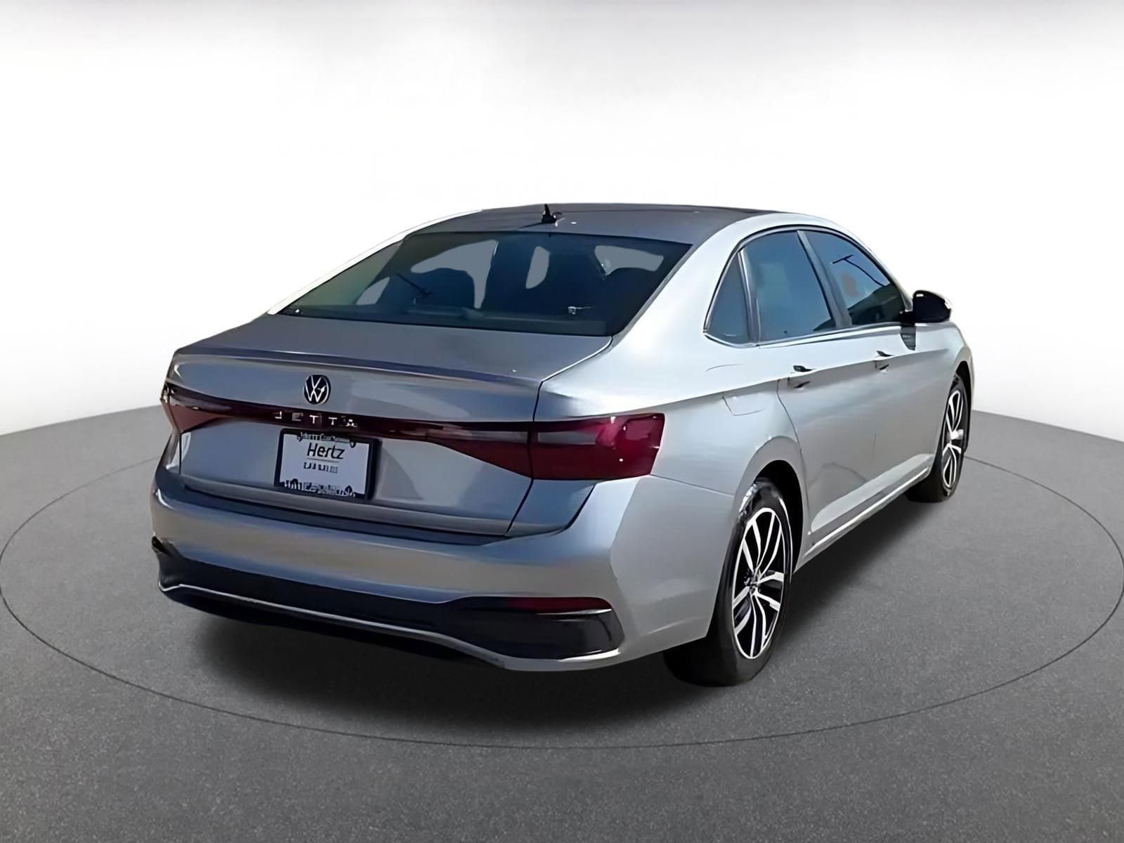 Thumbnail: 2025 Volkswagen Jetta - 12