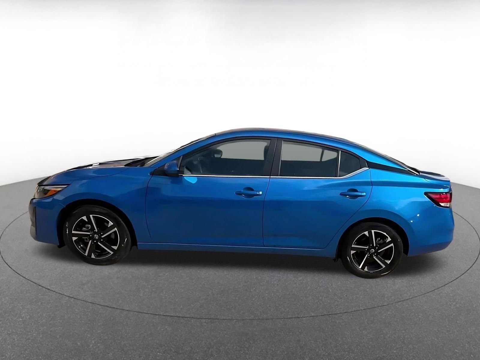 Thumbnail: 2025 Nissan Sentra - 9