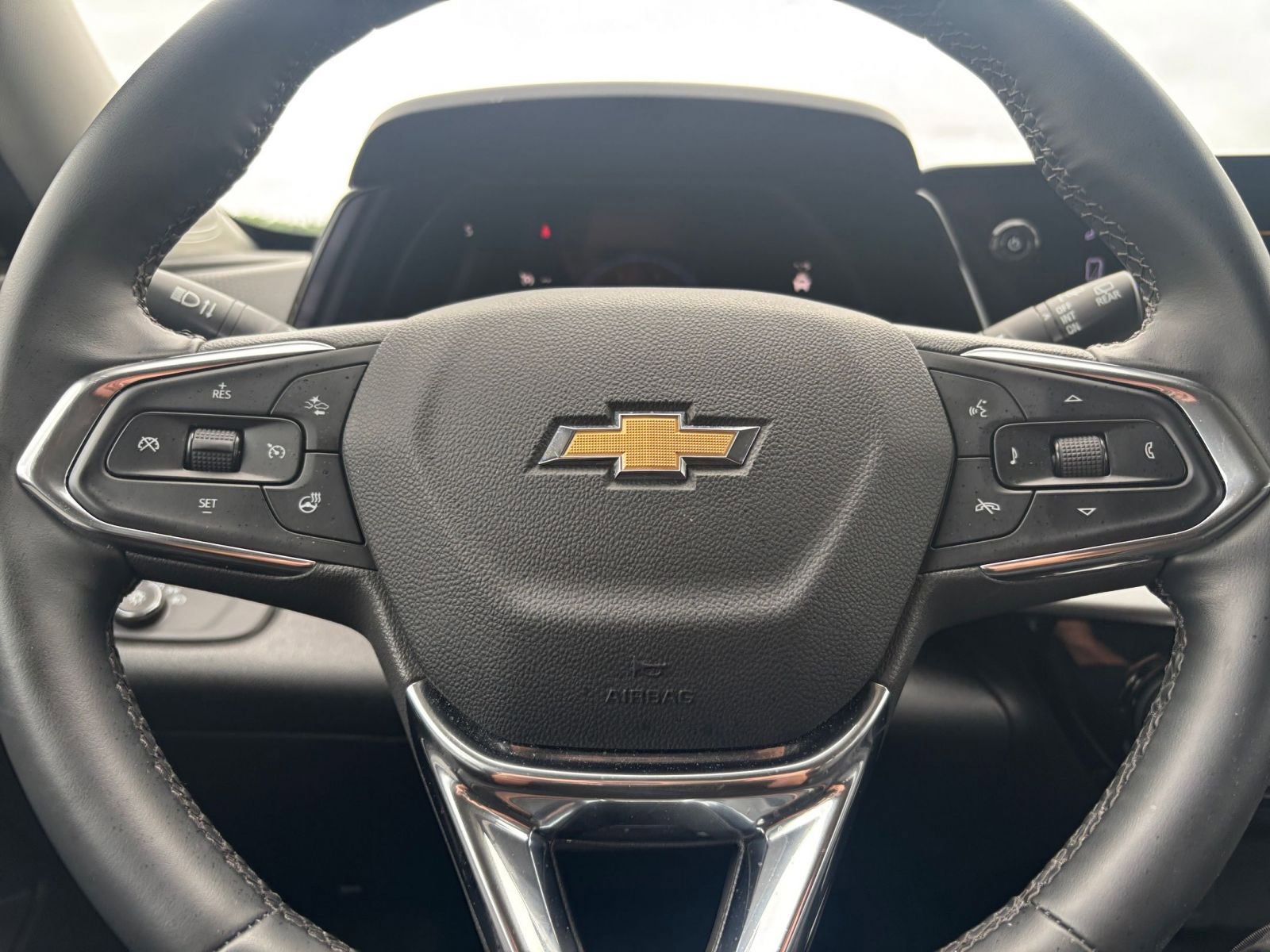 Thumbnail: 2025 Chevrolet Trax - 27