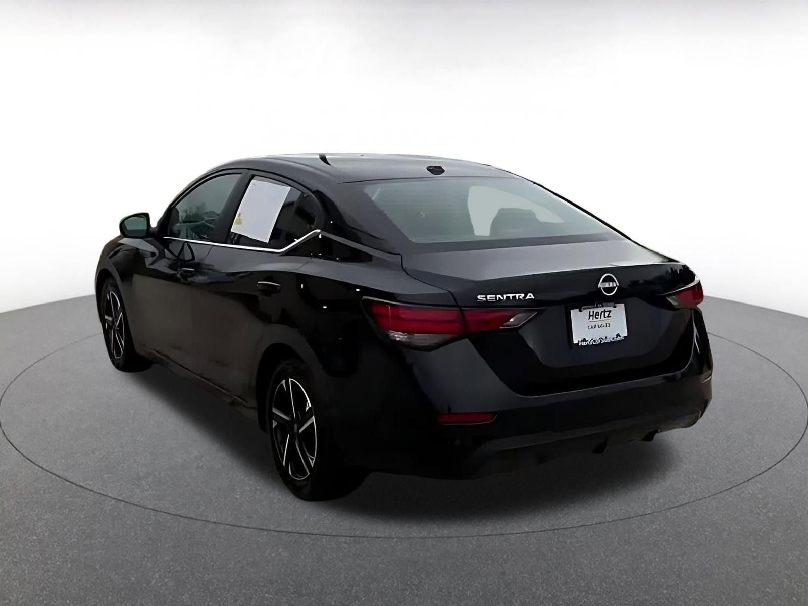 Thumbnail: 2025 Nissan Sentra - 10