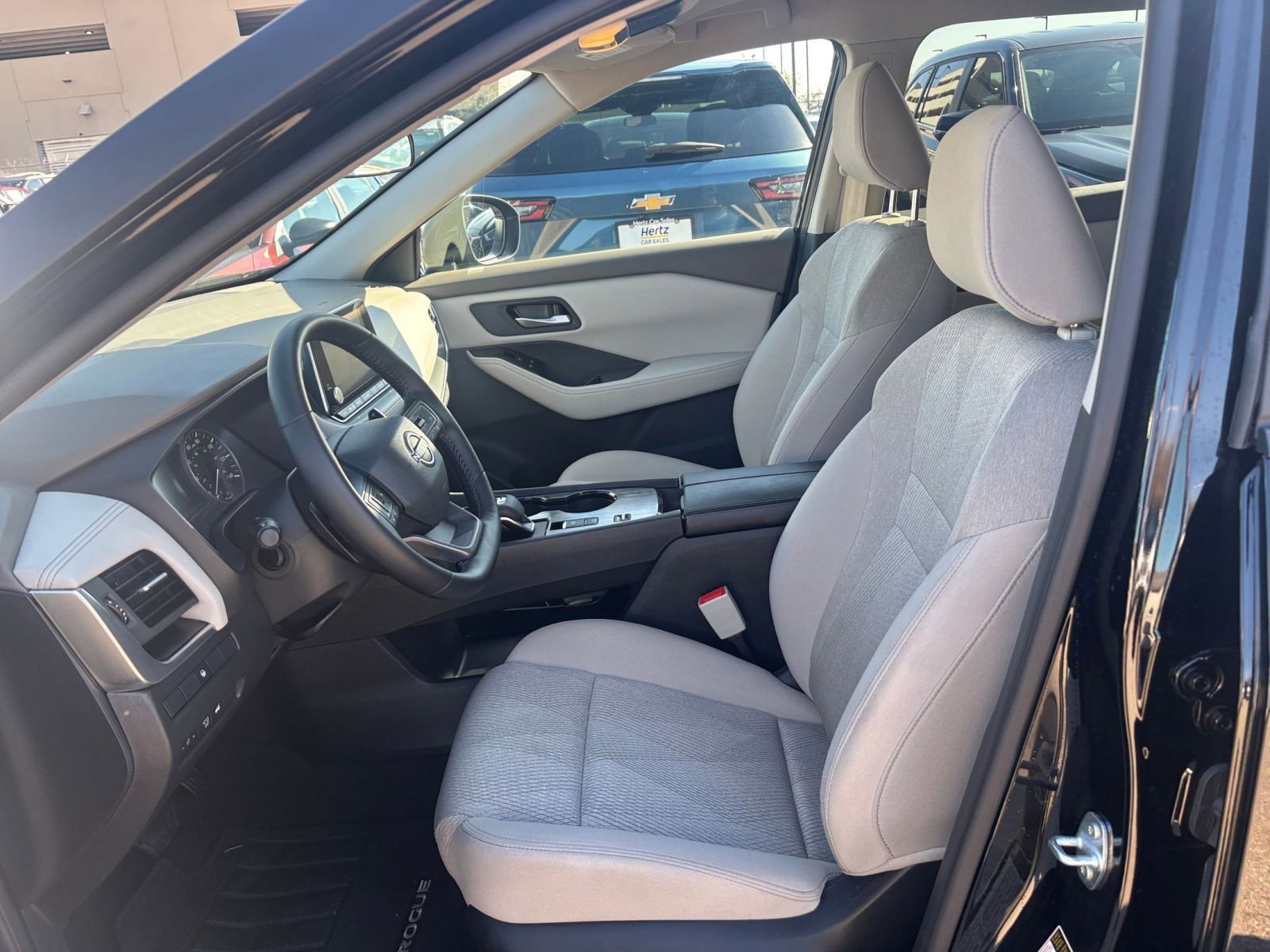 Thumbnail: 2025 Nissan Rogue - 29