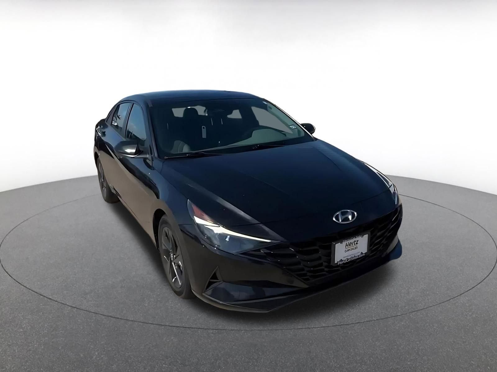 Thumbnail: 2023 Hyundai Elantra - 3