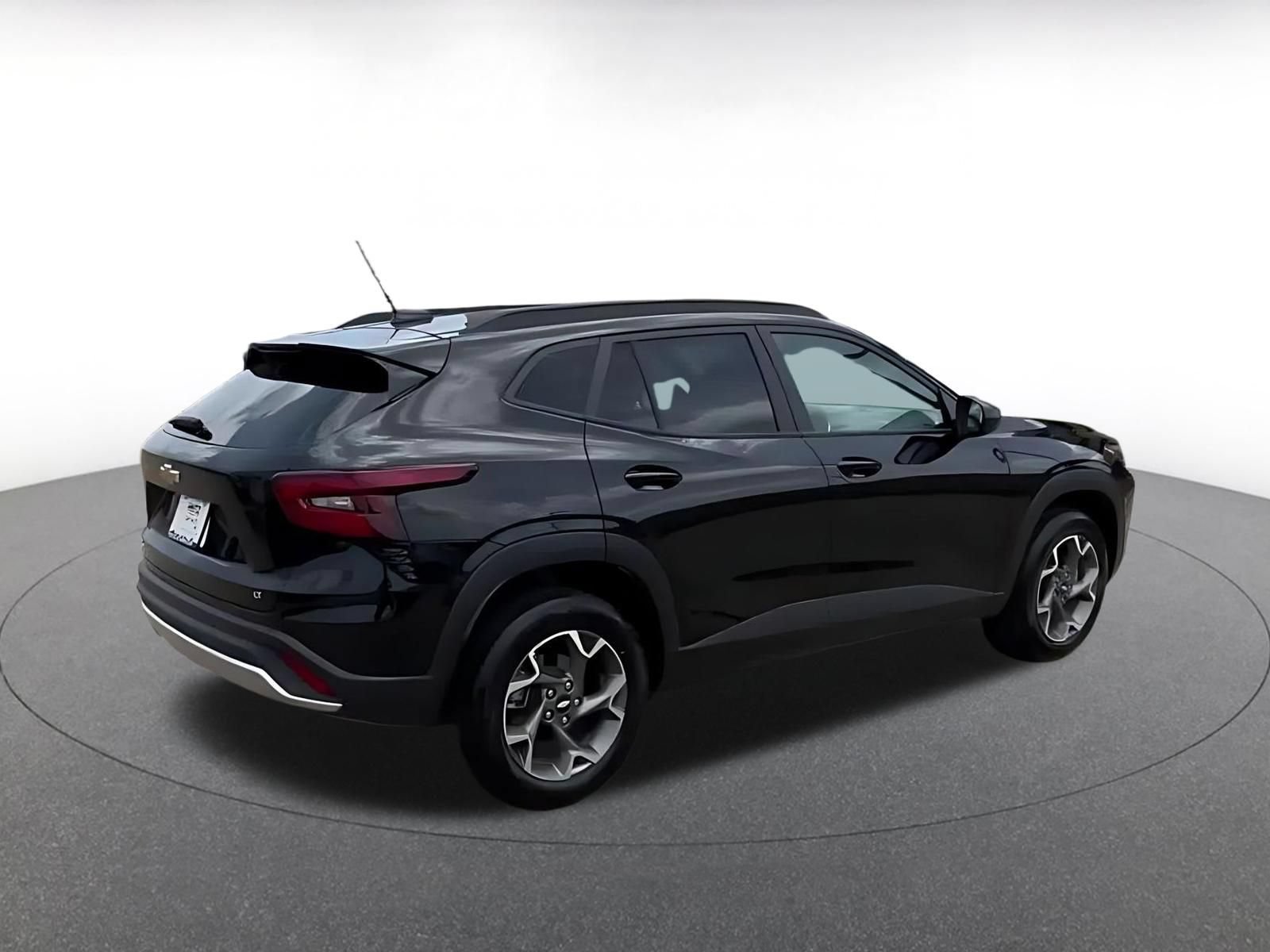 Thumbnail: 2025 Chevrolet Trax - 14