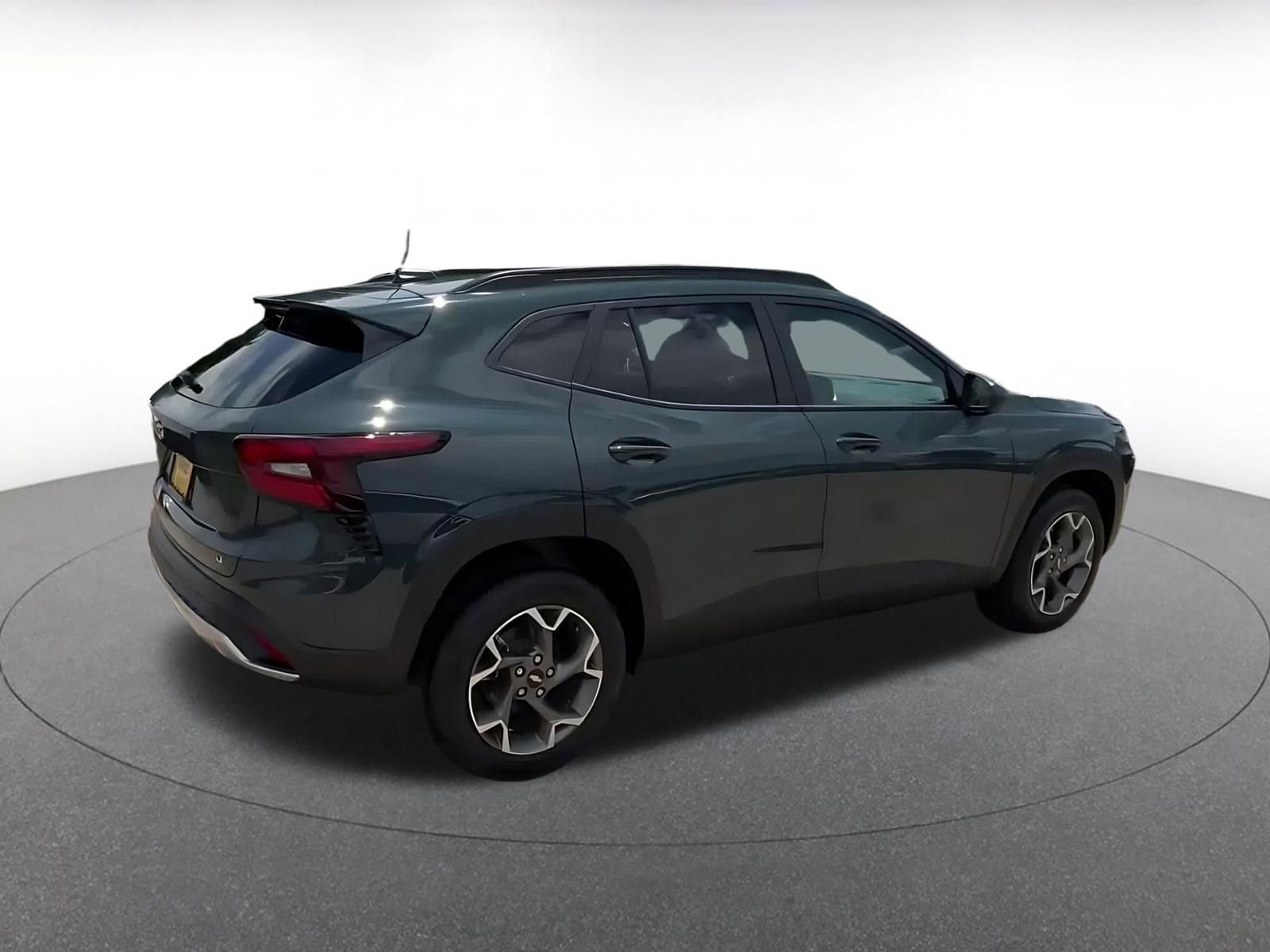 Thumbnail: 2025 Chevrolet Trax - 12